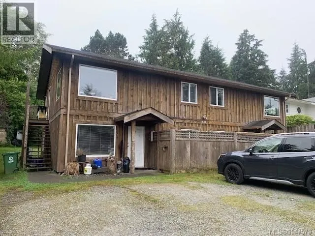 451 NEILL STREET, Tofino 5
