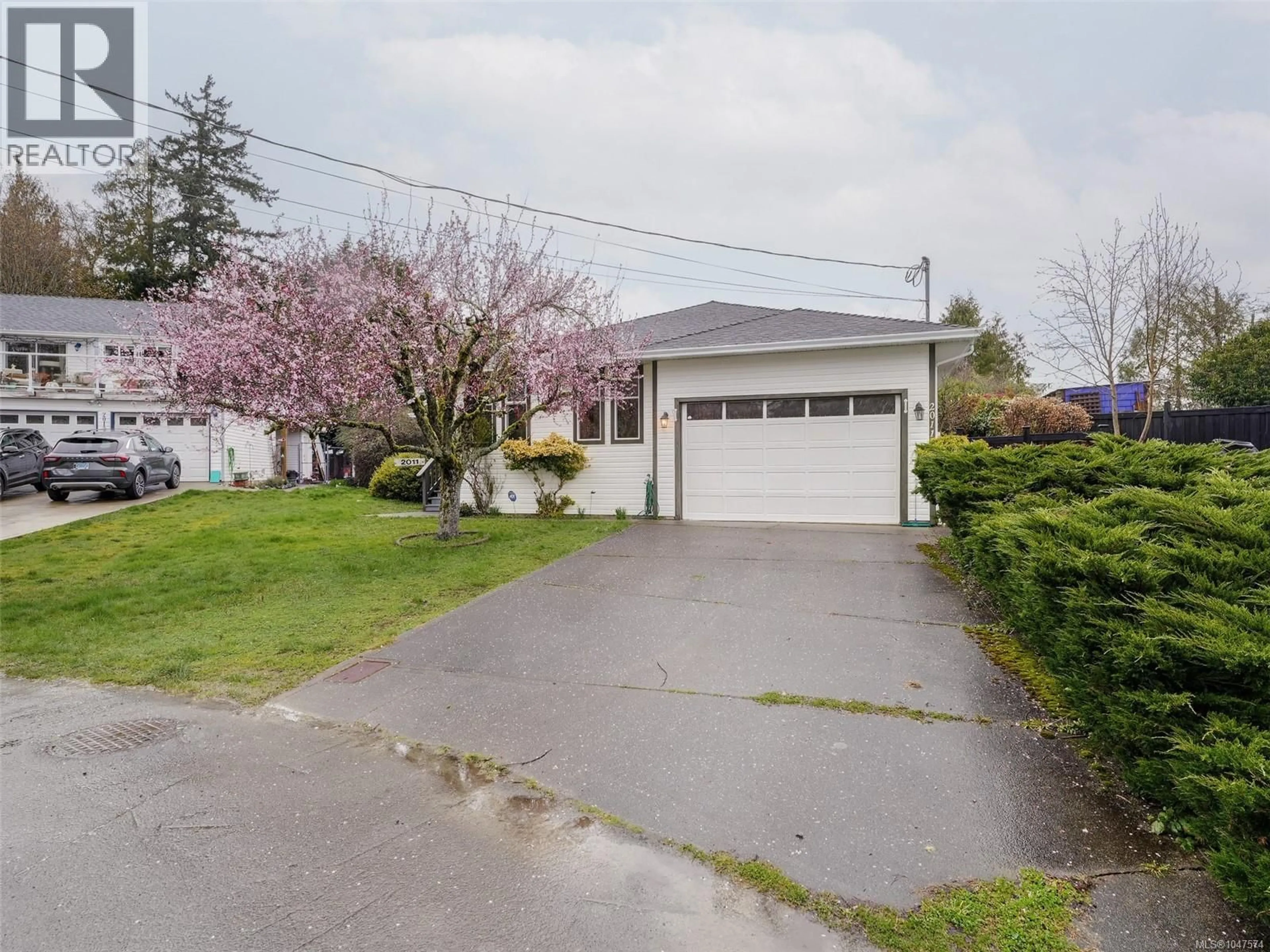 A pic from outside/outdoor area/front of a property/back of a property/a pic from drone, street for 2011 GOVENLOCK PLACE, Sooke British Columbia V9Z0M8