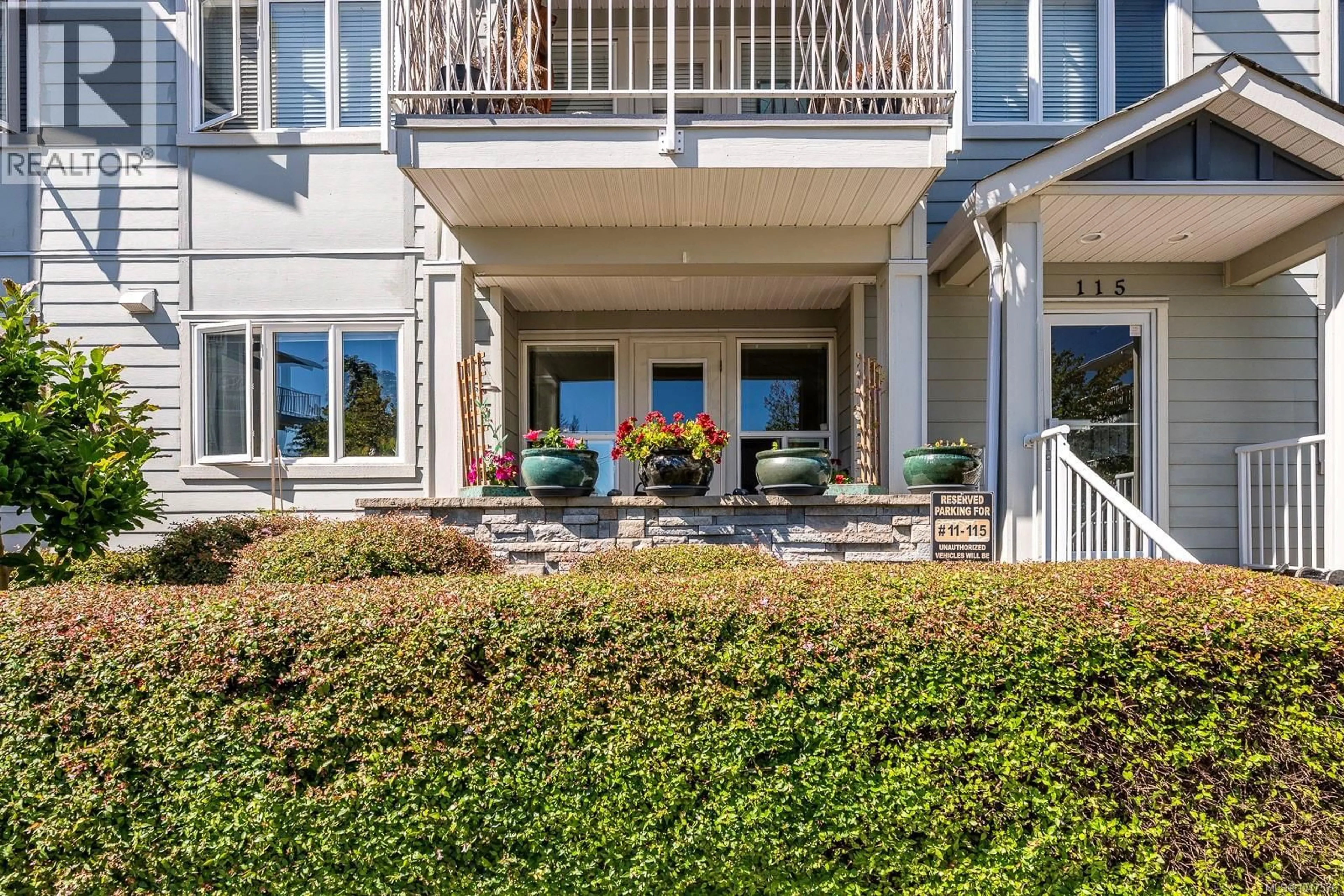 Patio, water/lake/river/ocean view for 11 - 115 20TH STREET, Courtenay British Columbia V9N8B1