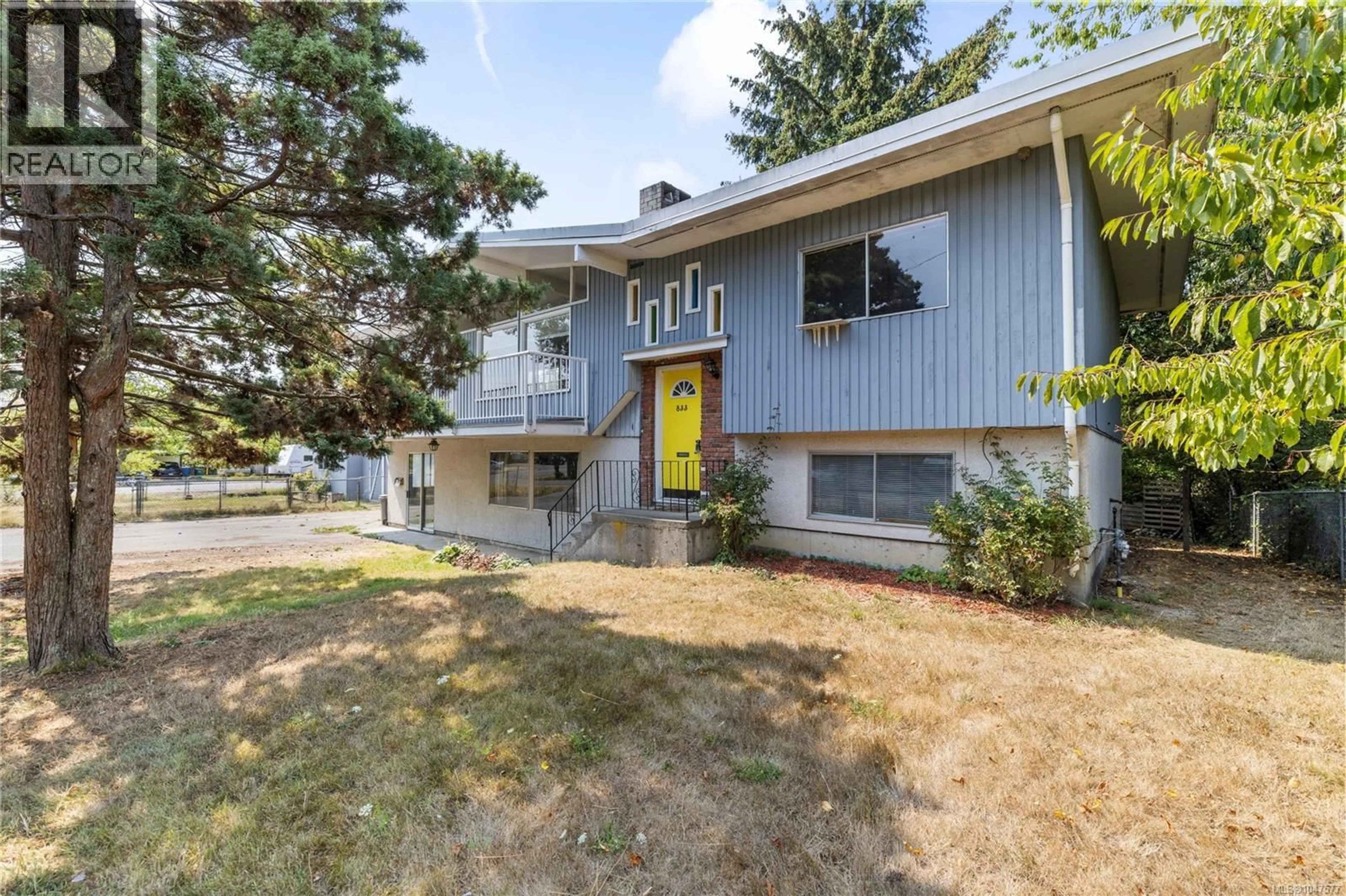 Home with vinyl exterior material, street for 833 JORDON AVENUE, Nanaimo British Columbia V9R4G9