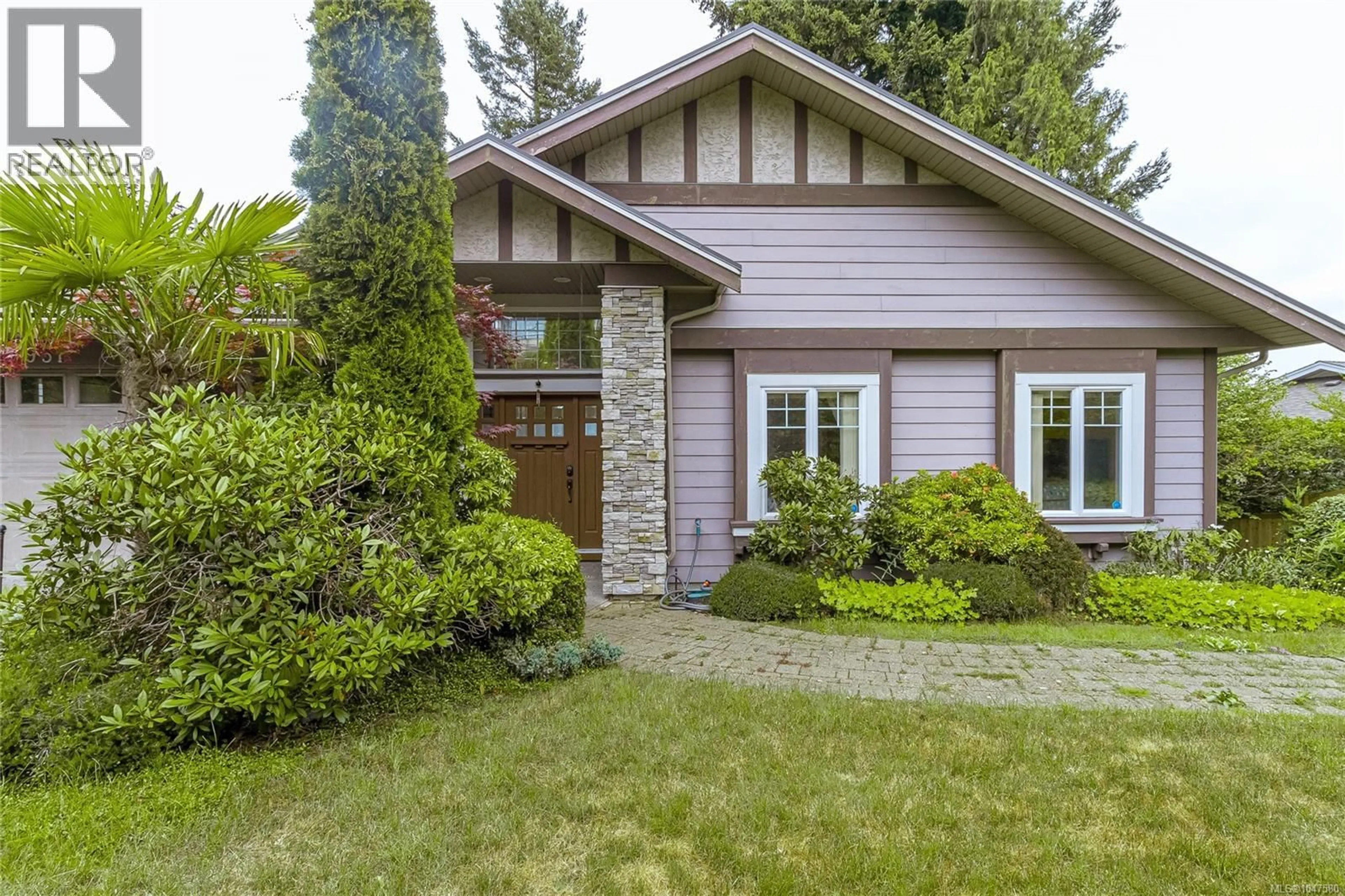 Unknown for 951 SEAMIST RISE, Saanich British Columbia V8Y2B3