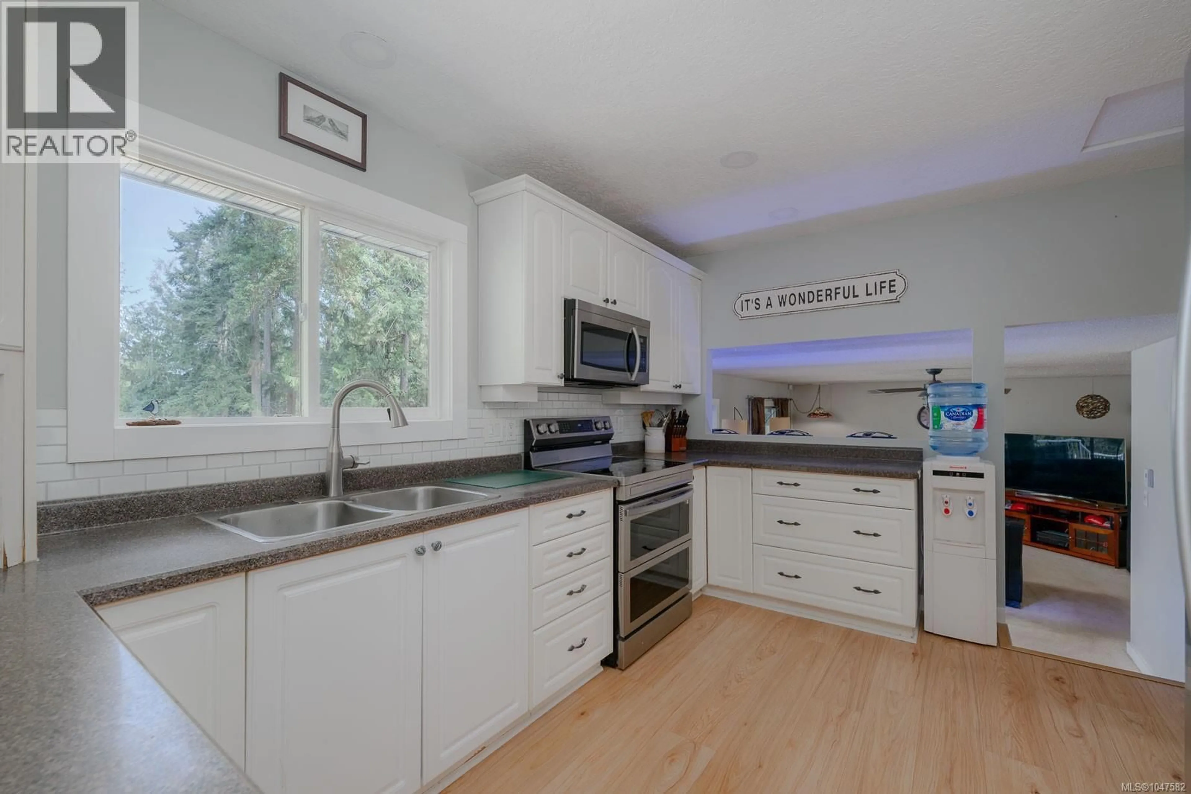 Unknown for 7946 SOUTHWIND DRIVE, Lantzville British Columbia V0H2H0