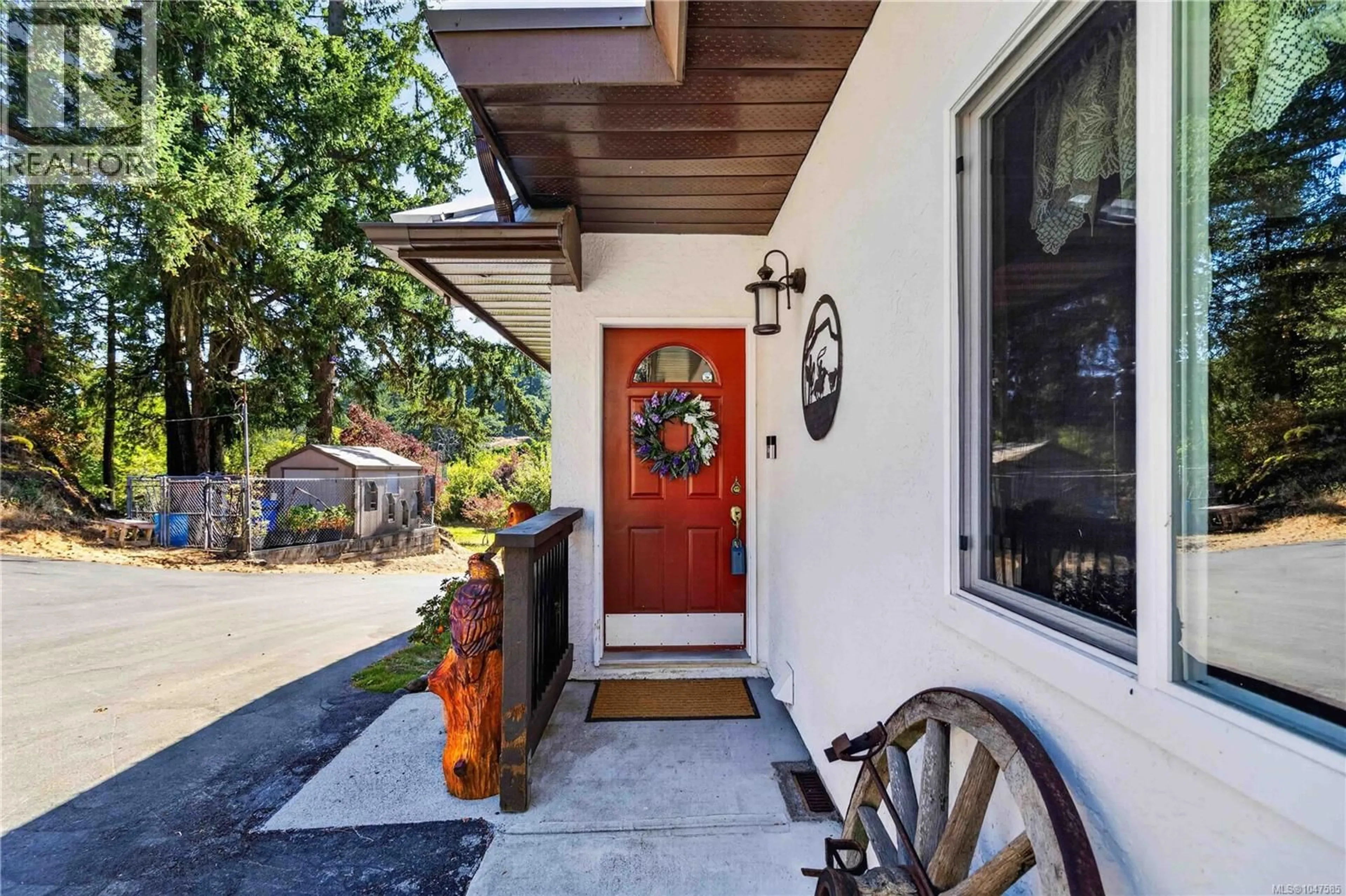 Indoor entryway for 284 PROSPECT LAKE ROAD, Saanich British Columbia V9E1J7