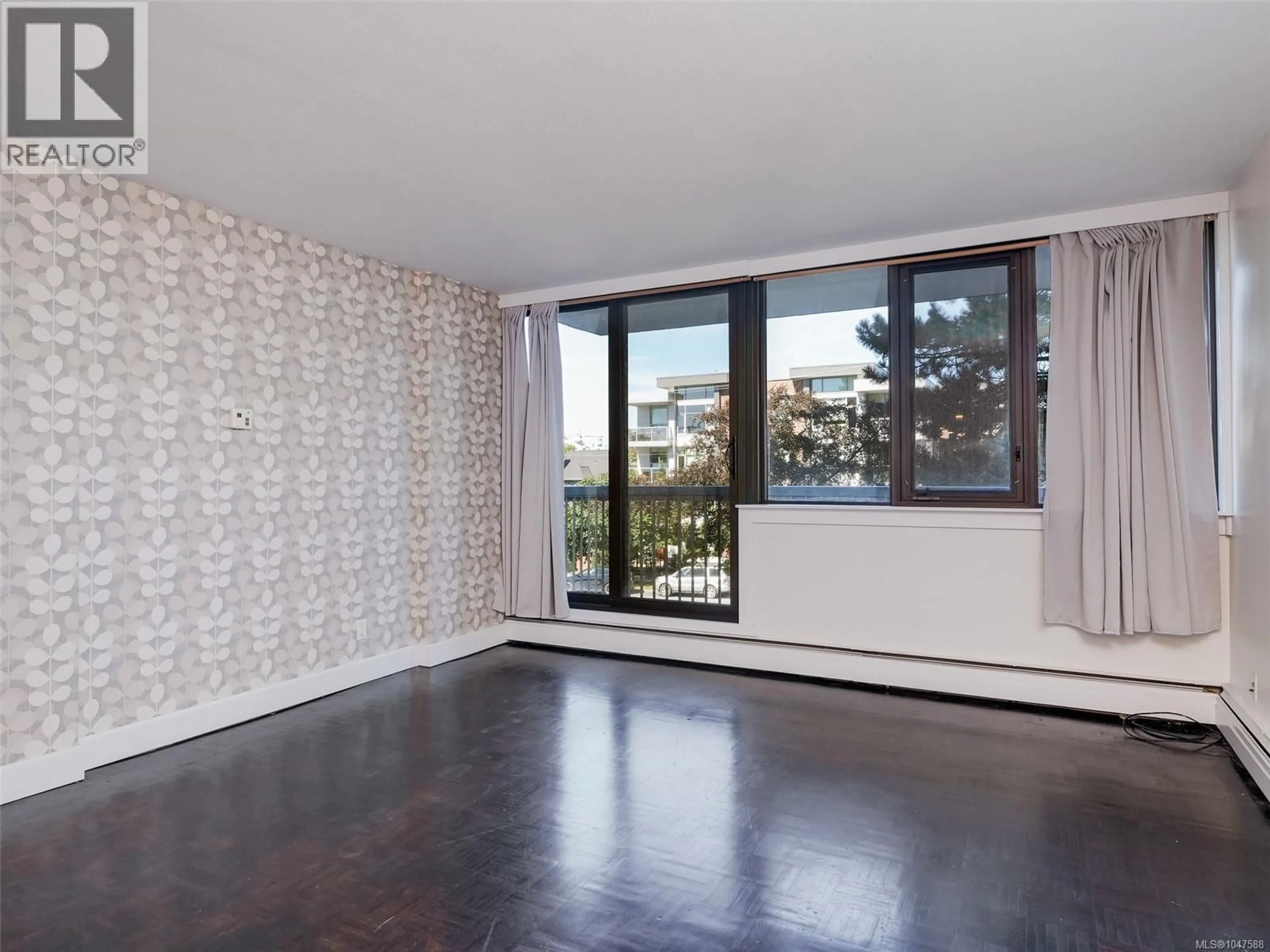 A pic of a room for 202 - 647 MICHIGAN STREET, Victoria British Columbia V8V1S9