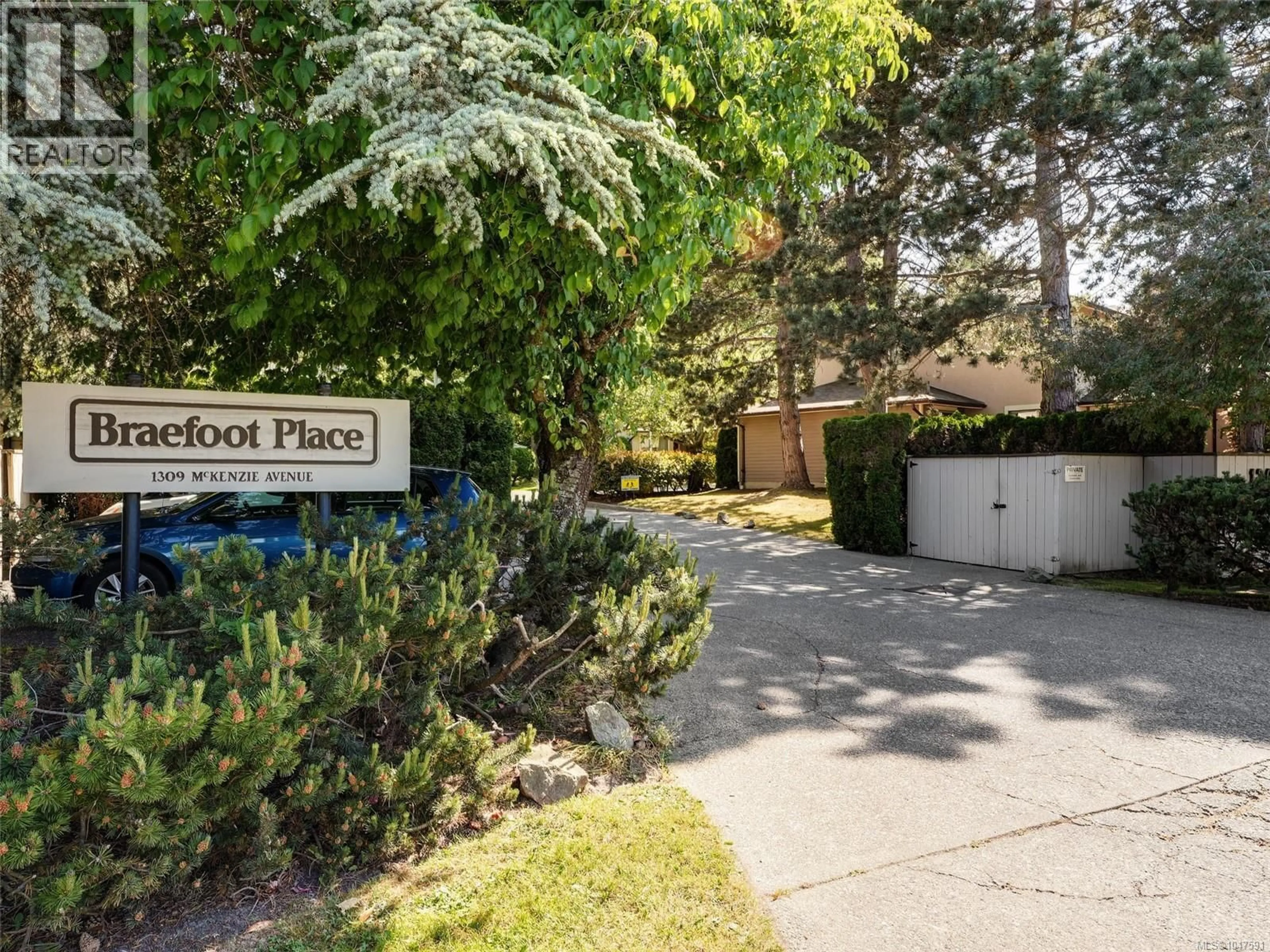 Unknown for 2 - 1309 MCKENZIE AVENUE, Saanich British Columbia V8P2M1