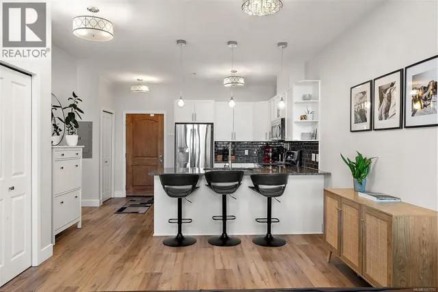 407 - 866 BROCK AVENUE, Langford 5