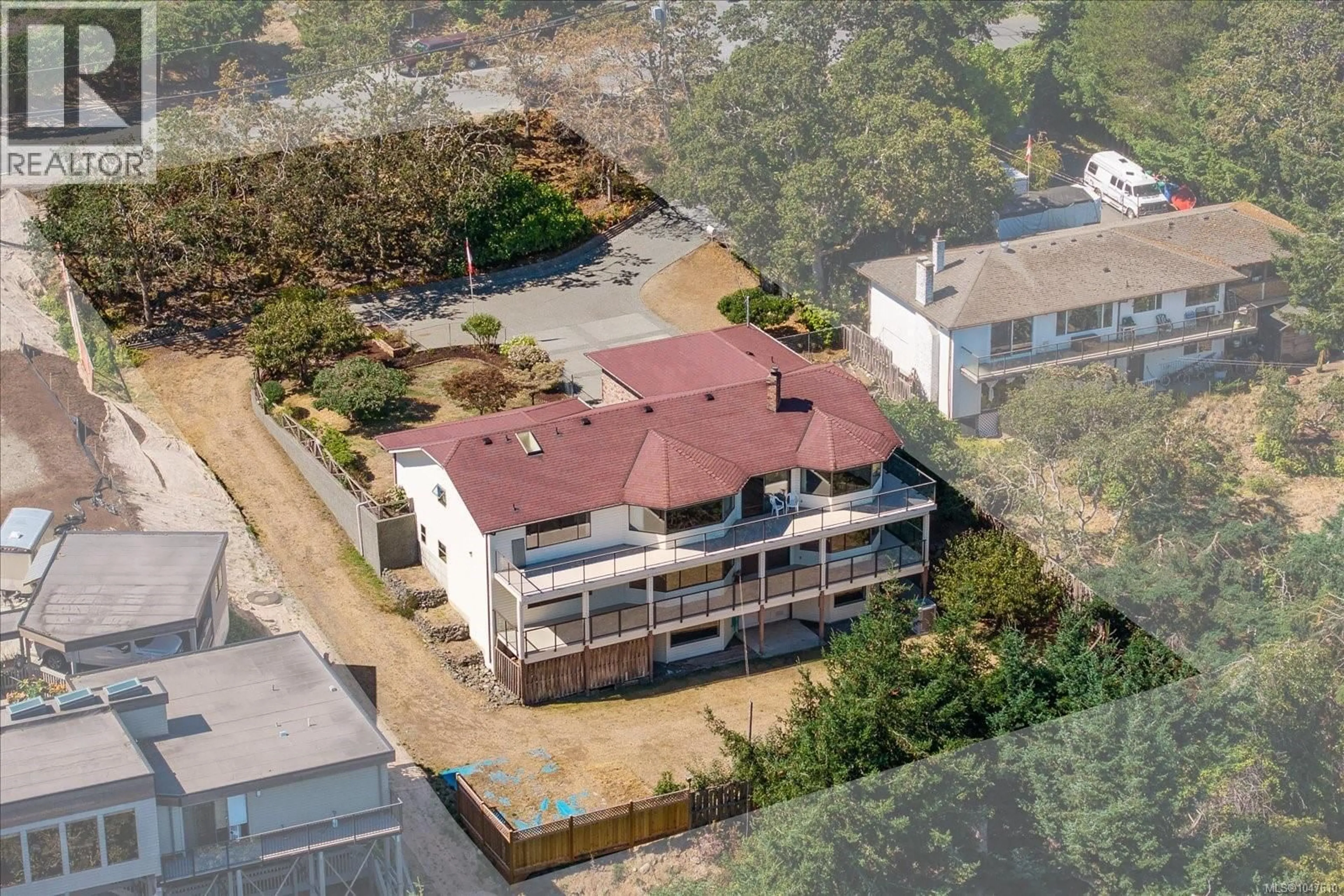 A pic from outside/outdoor area/front of a property/back of a property/a pic from drone, unknown for 3596 OAKRIDGE DRIVE, Nanaimo British Columbia V9T1M4
