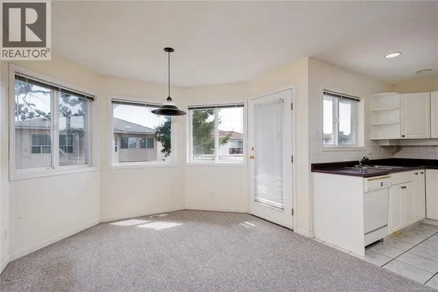 4005 GORDON HEAD ROAD, Saanich 5