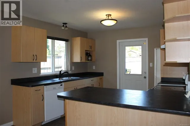 3381 CONISTON CRESCENT, Cumberland 5