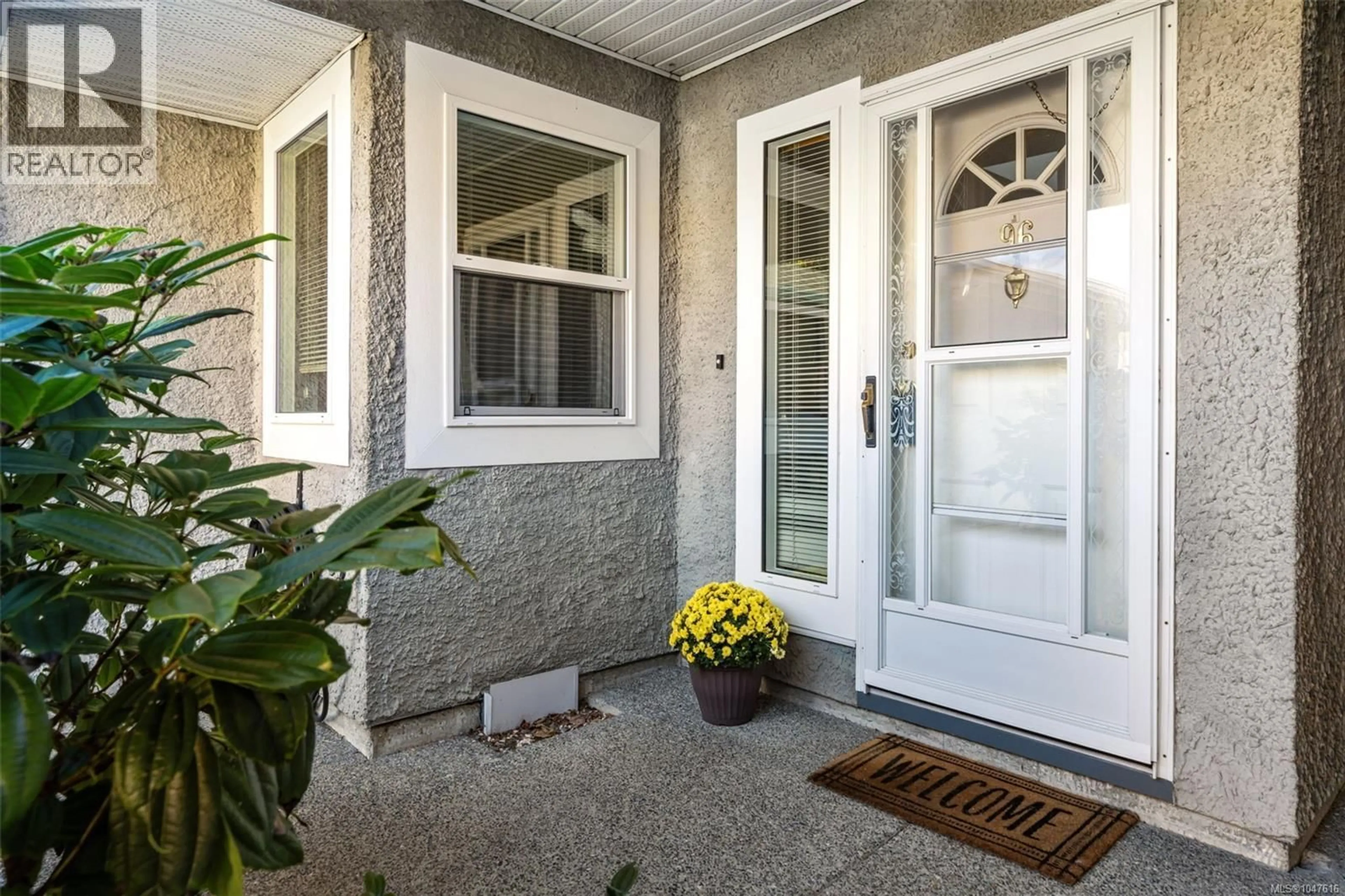 Indoor entryway for 96 - 2600 FERGUSON ROAD, Central Saanich British Columbia V8M2C1
