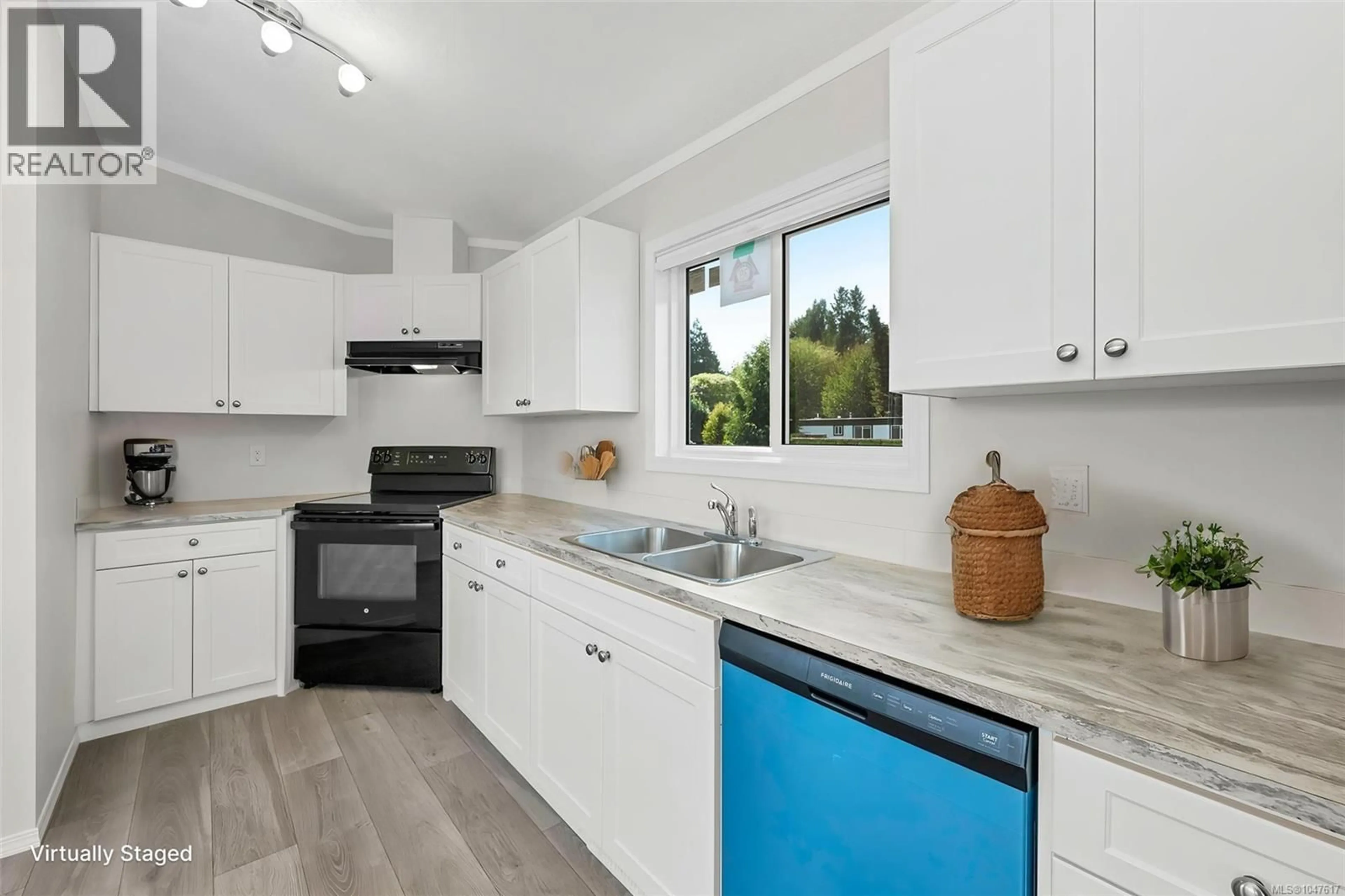 Standard kitchen, ceramic/tile floor for 48 - 1959 KALTASIN ROAD, Sooke British Columbia V9Z0B5