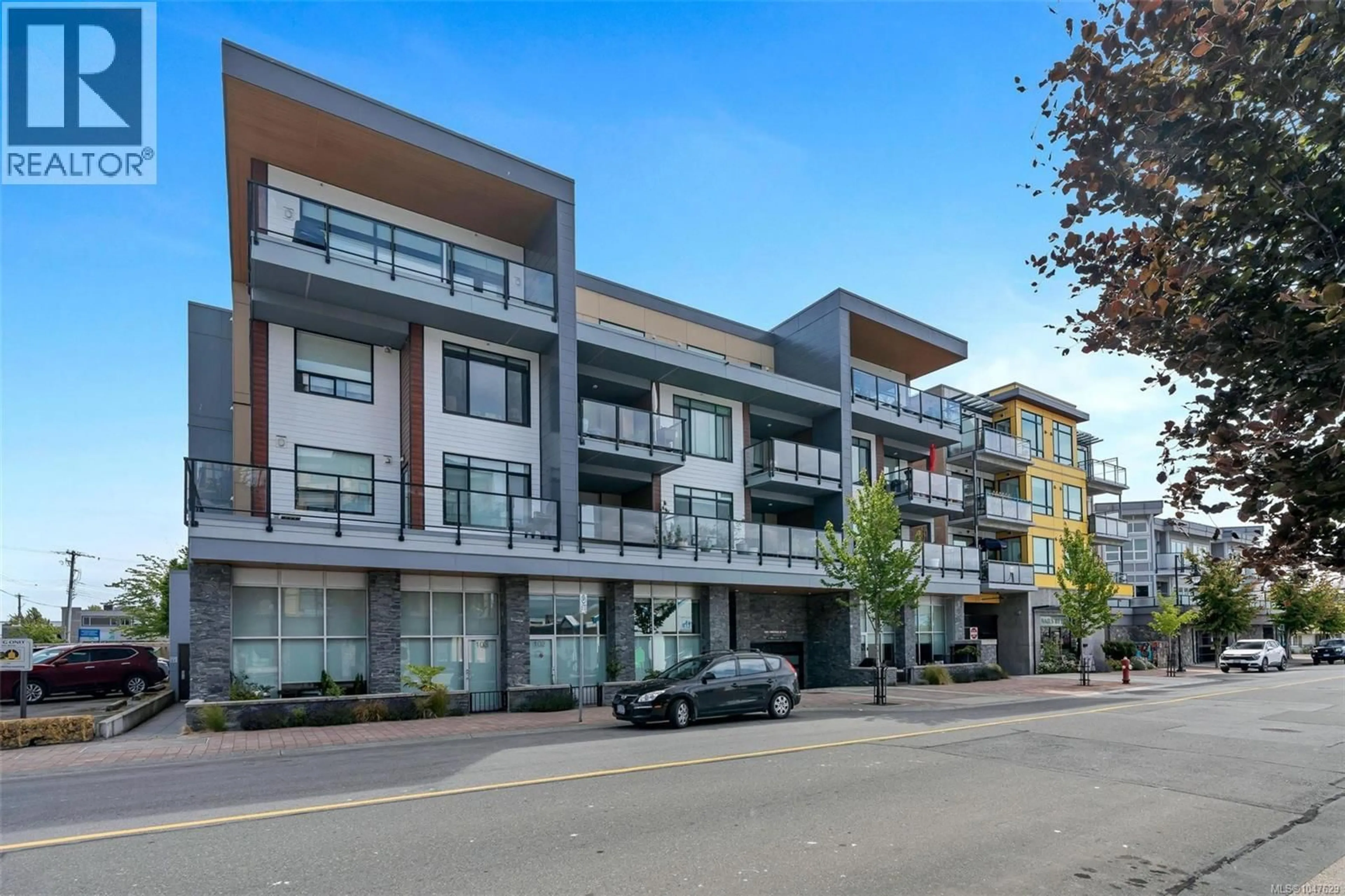 Patio, unknown for 303 - 9775 FOURTH STREET, Sidney British Columbia V8L2Z8