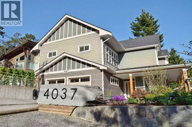 4037 NELTHORPE STREET, Saanich