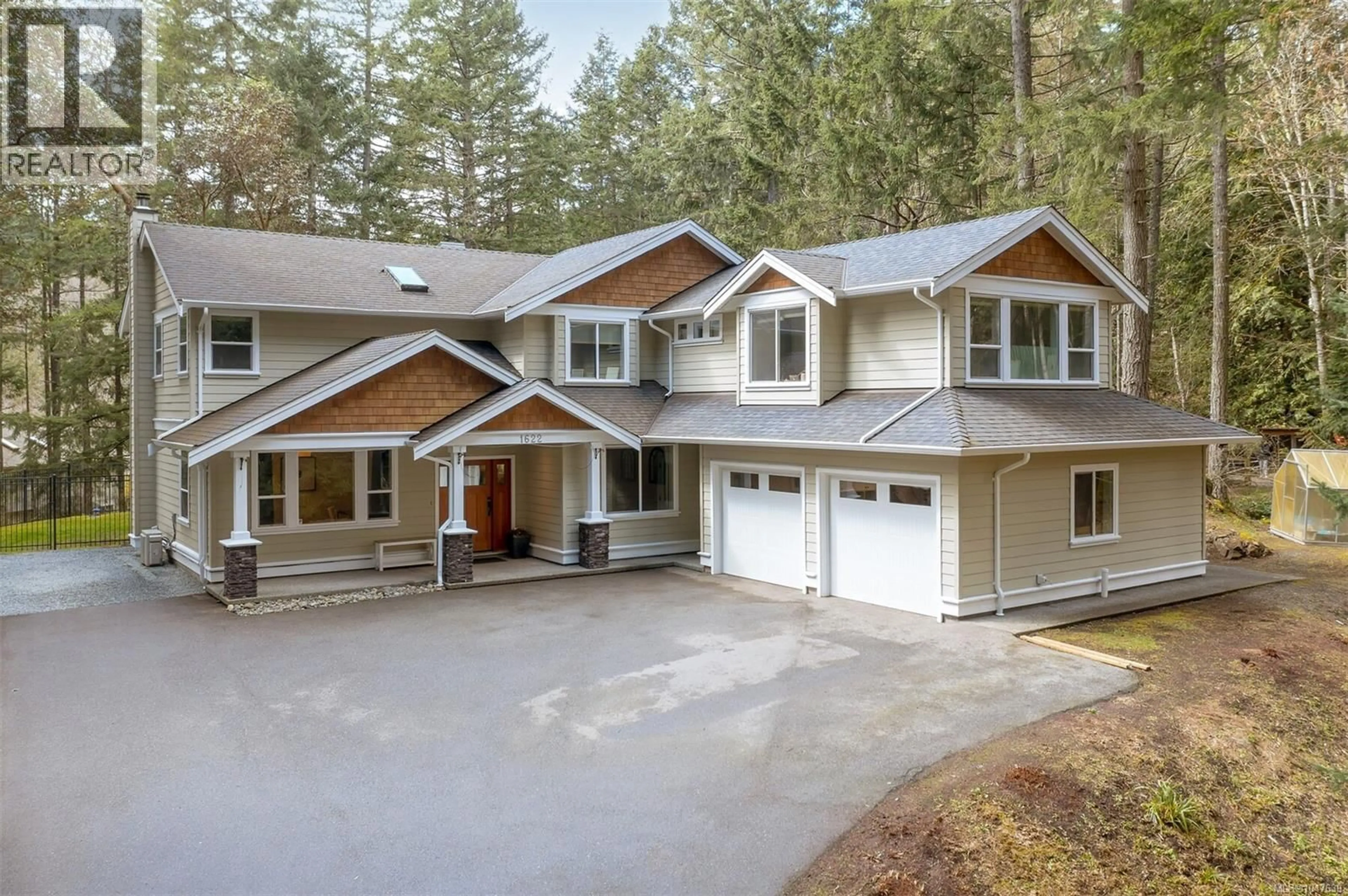 Home with vinyl exterior material, unknown for 1622 MILLSTREAM ROAD, Highlands British Columbia V9B6G4