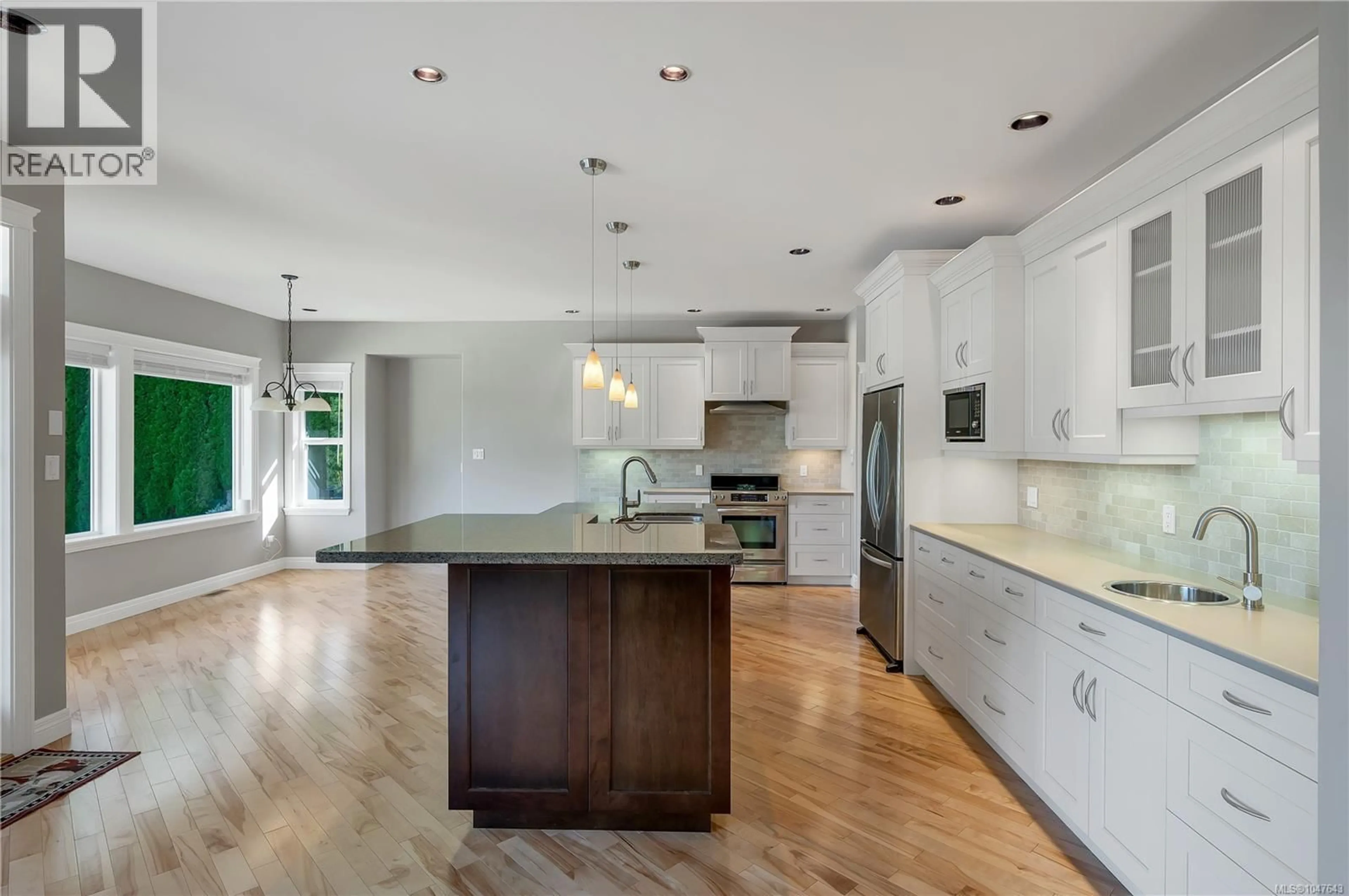 Open concept kitchen, unknown for 830 PINECREST ROAD, Campbell River British Columbia V9W3P3