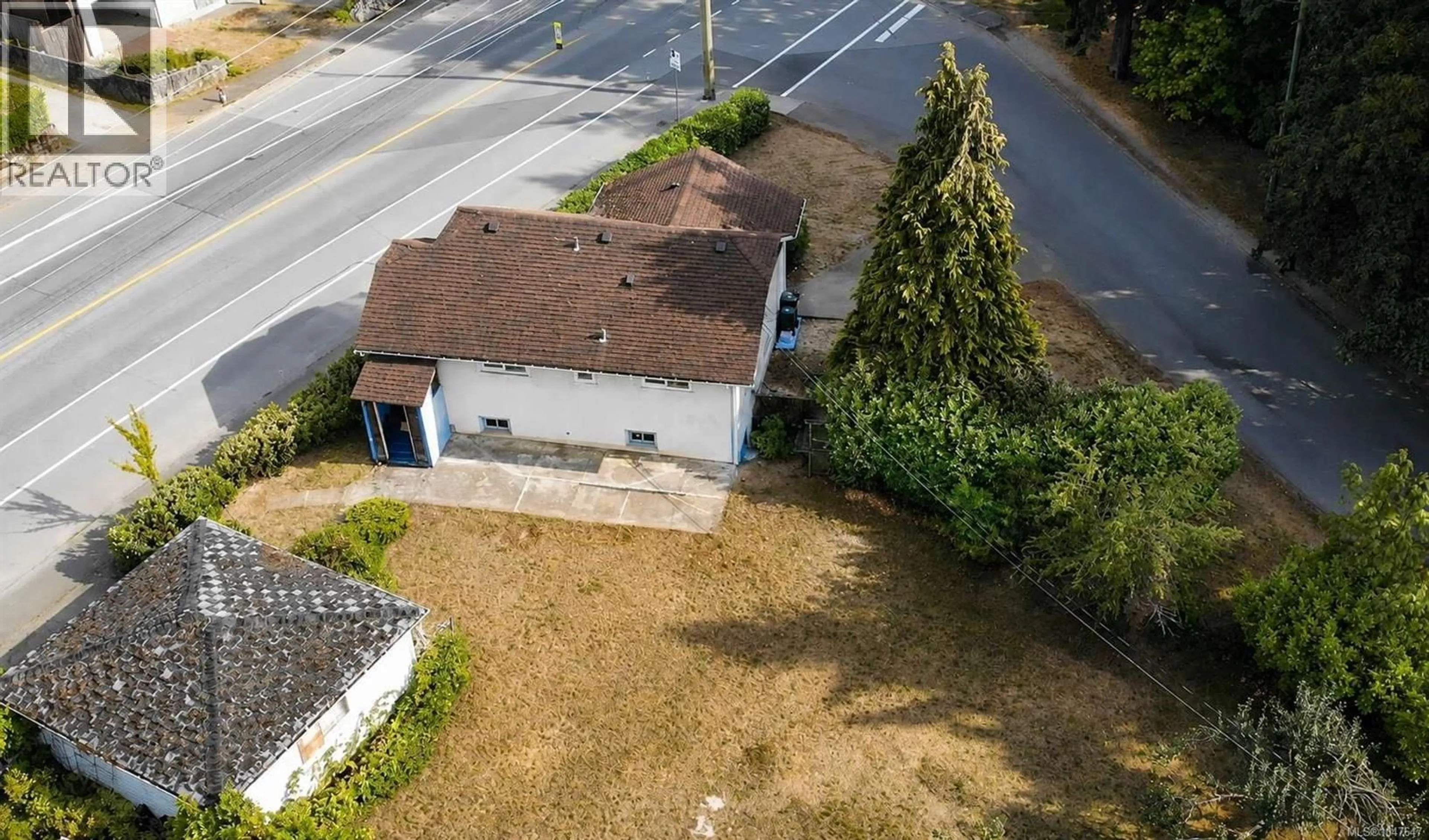 A pic from outside/outdoor area/front of a property/back of a property/a pic from drone, street for 4311 NORTH PARK DRIVE, Port Alberni British Columbia V9Y3J1