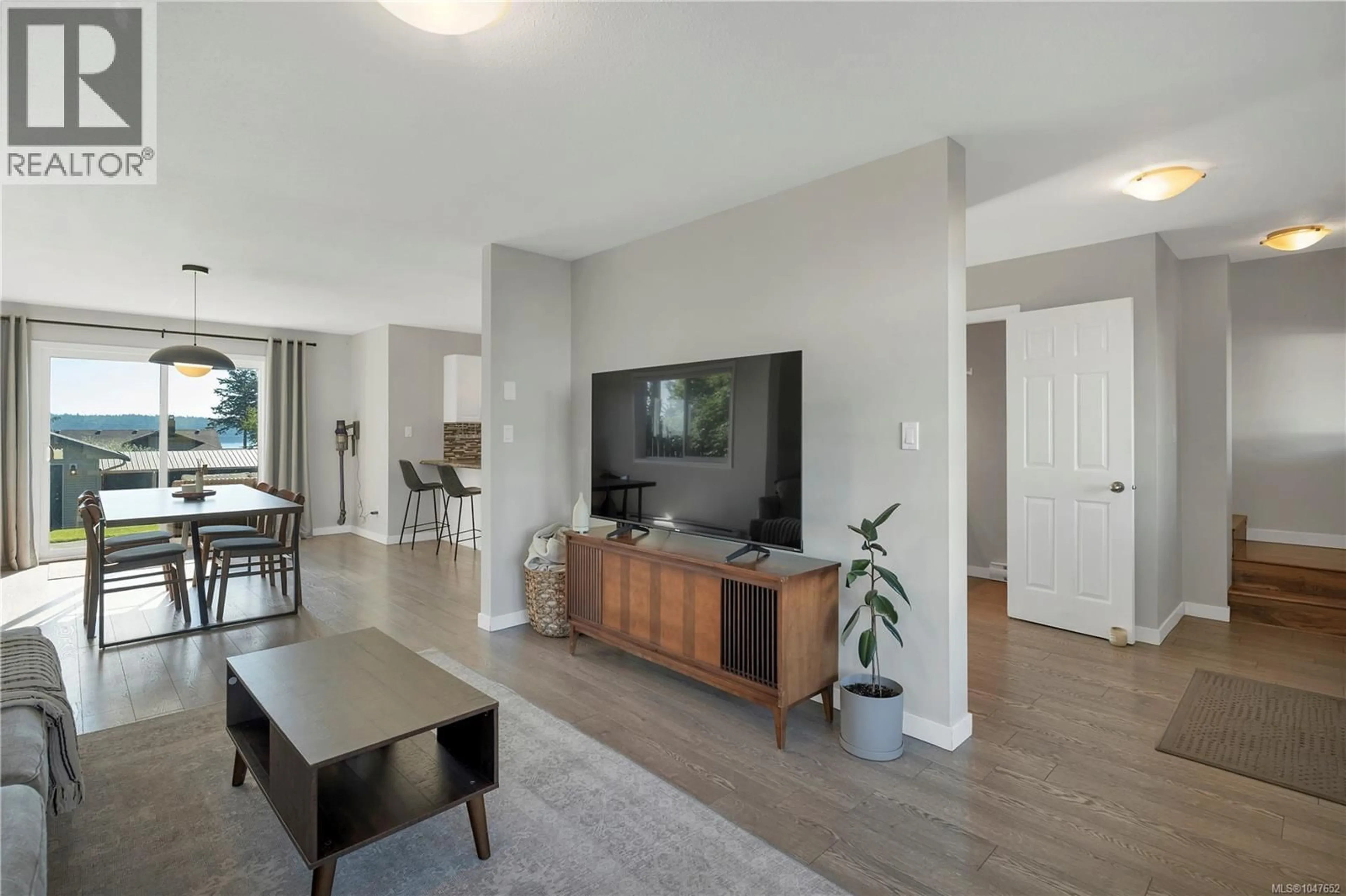 Living room with furniture, unknown for A - 331 MCLEAN STREET, Campbell River British Columbia V9W2M7