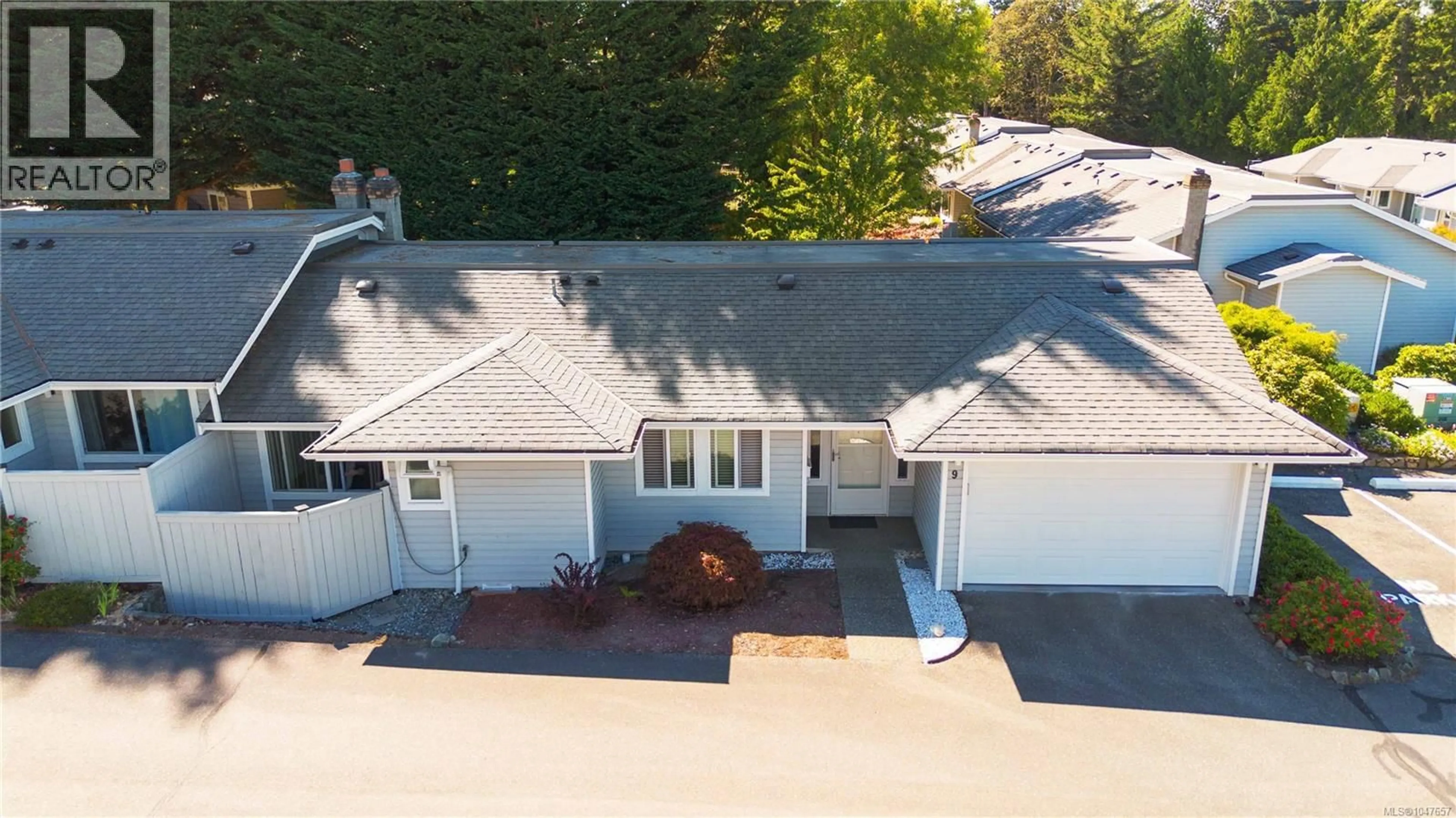 A pic from outside/outdoor area/front of a property/back of a property/a pic from drone, street for 9 - 3966 CEDAR HILL CROSS ROAD, Saanich British Columbia V8P5R4