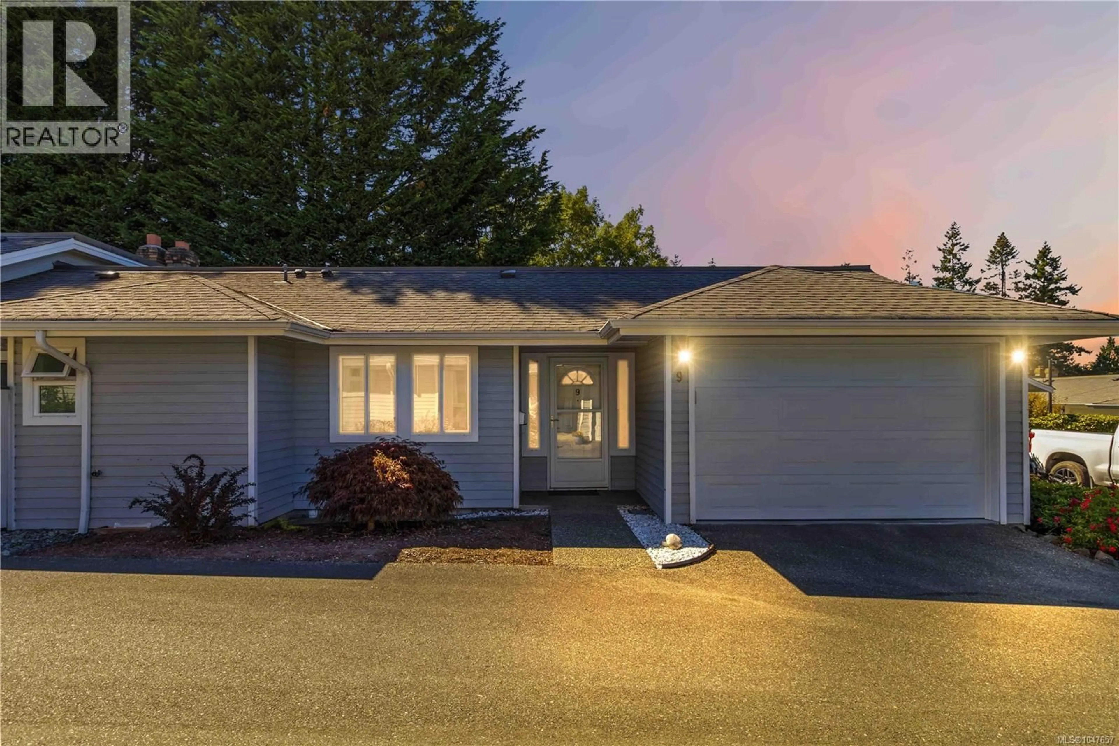 Home with vinyl exterior material, street for 9 - 3966 CEDAR HILL CROSS ROAD, Saanich British Columbia V8P5R4
