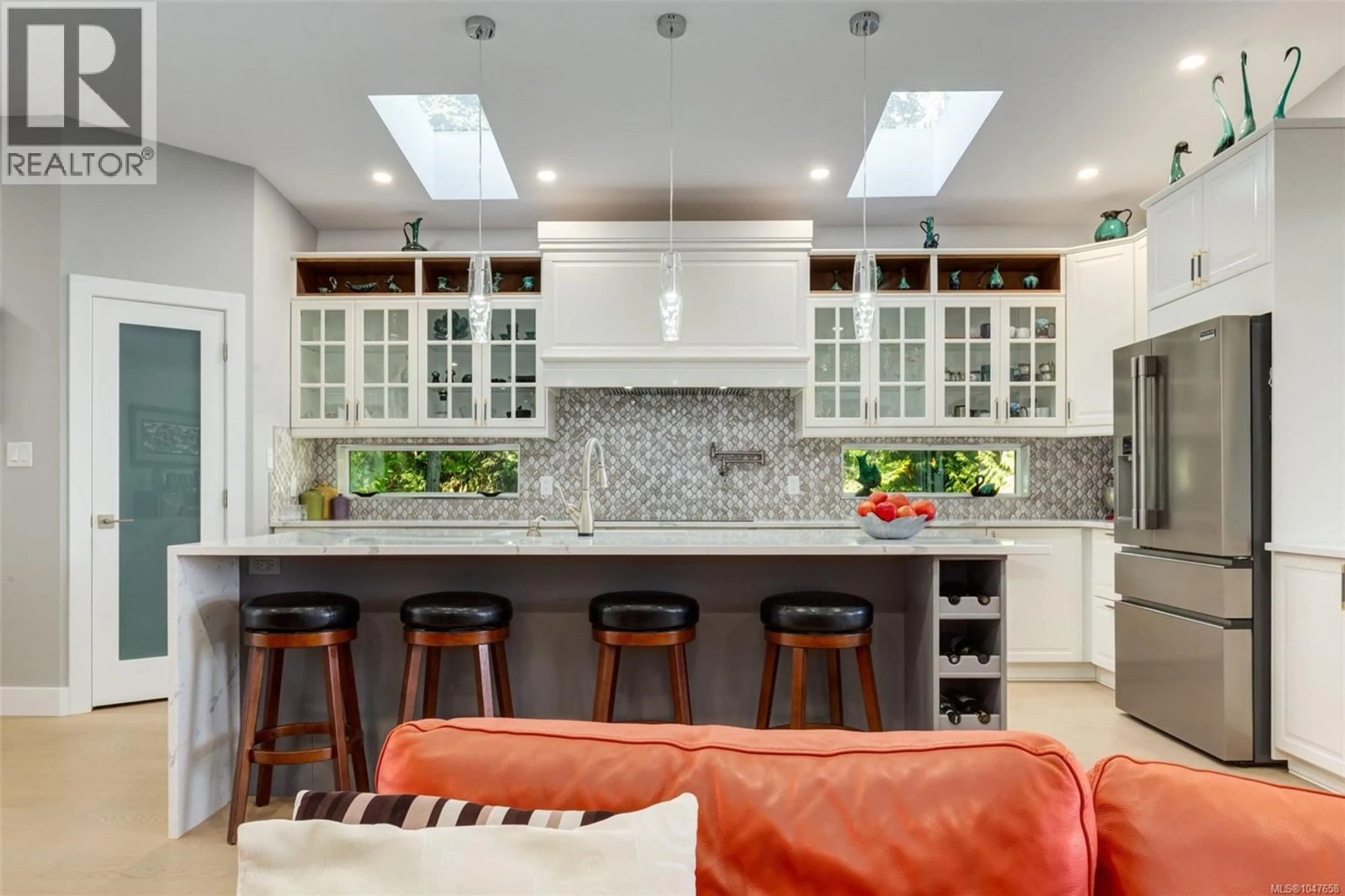 Contemporary kitchen, ceramic/tile floor for 10333 CHEMAINUS ROAD, Saltair British Columbia V0R1K2