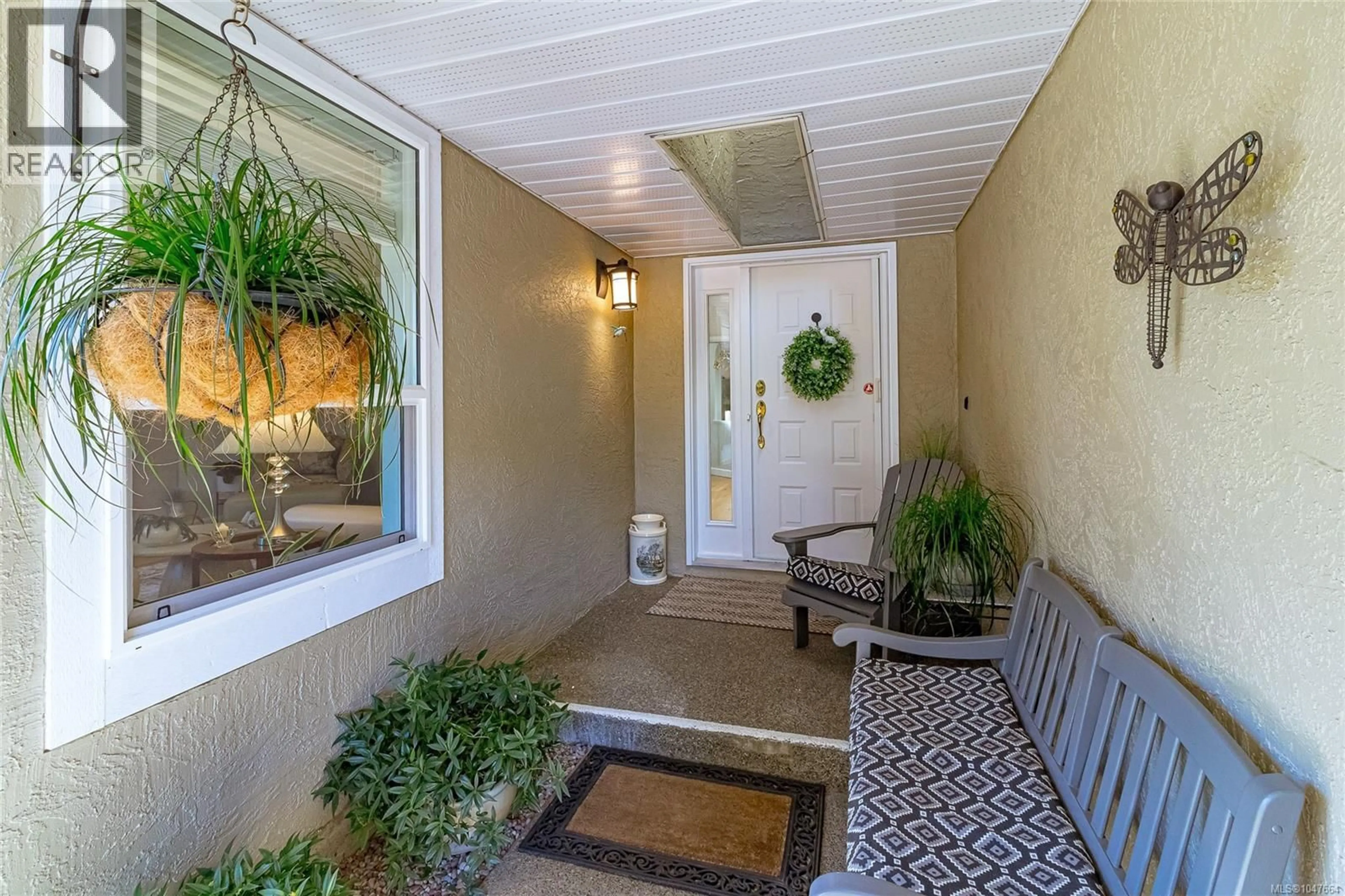 Indoor entryway for 3610 ARBUTUS DRIVE NORTH, Cobble Hill British Columbia V8H0K8