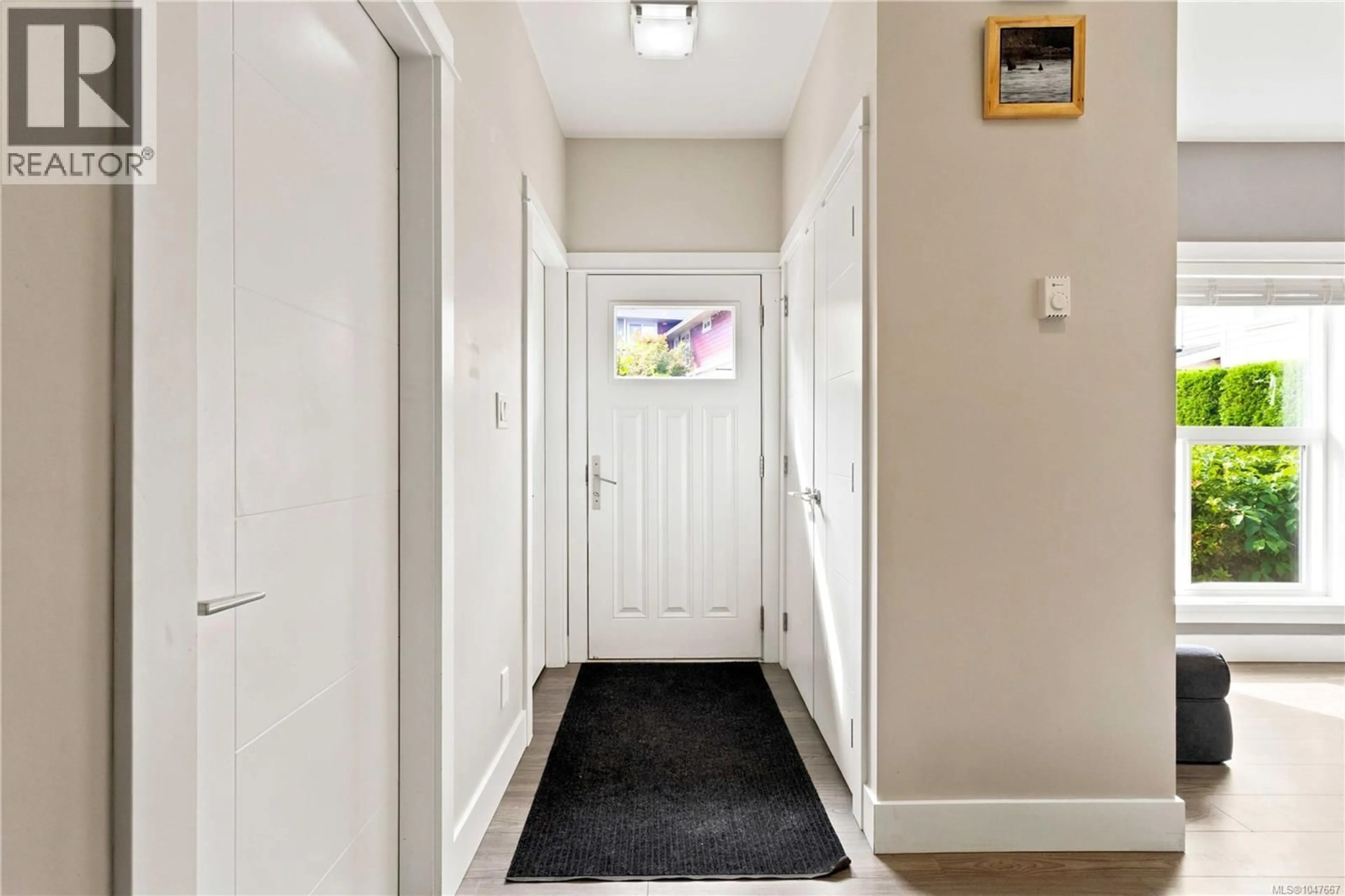 Indoor entryway for 18 - 1515 KEATING CROSS ROAD, Central Saanich British Columbia V8M1W9