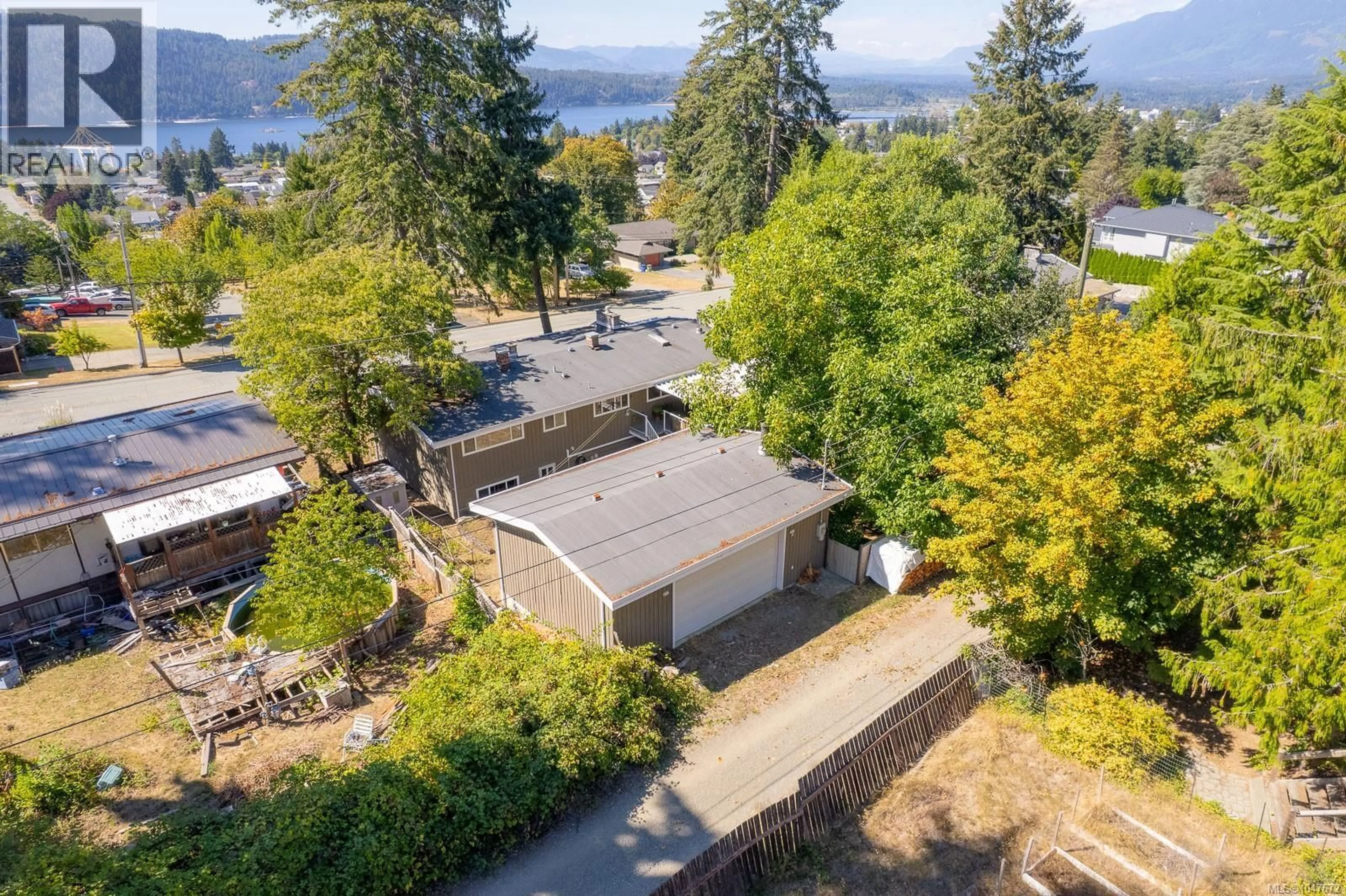 A pic from outside/outdoor area/front of a property/back of a property/a pic from drone, water/lake/river/ocean view for 2373 ANDERSON AVENUE, Port Alberni British Columbia V9Y2W7