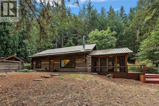 135 FAIRWAY DRIVE, Salt Spring 4