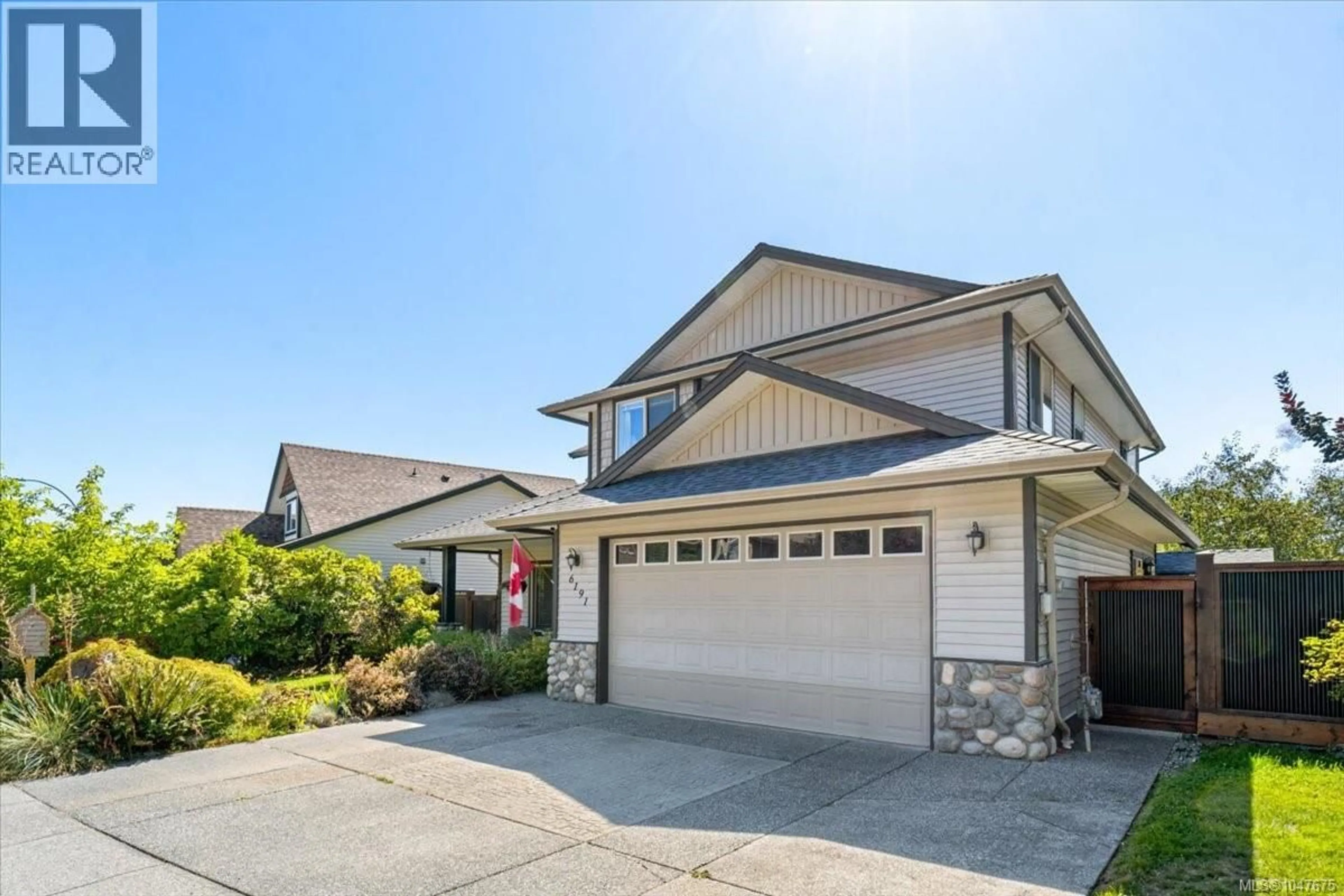 Home with vinyl exterior material, street for 6191 GARSIDE ROAD, Nanaimo British Columbia V9T6H9