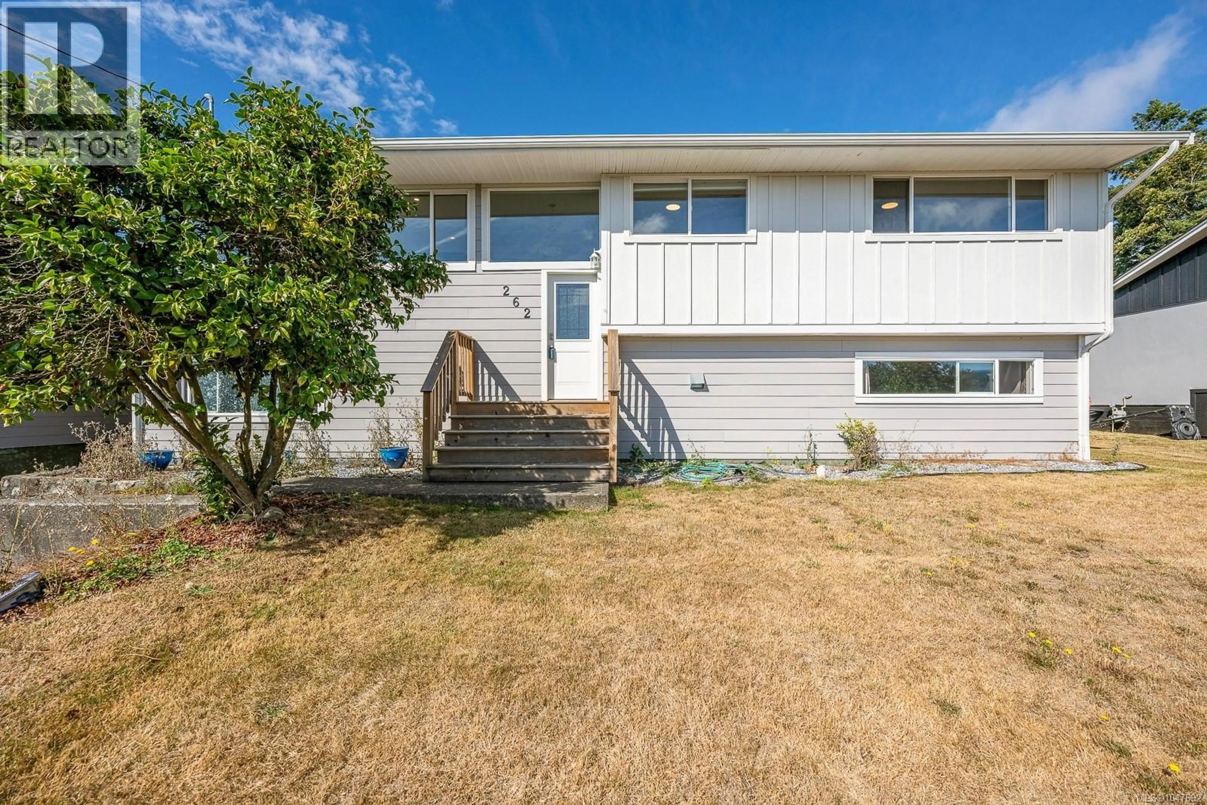 Home with vinyl exterior material, unknown for 262 MCLEAN STREET, Campbell River British Columbia V9W2M5