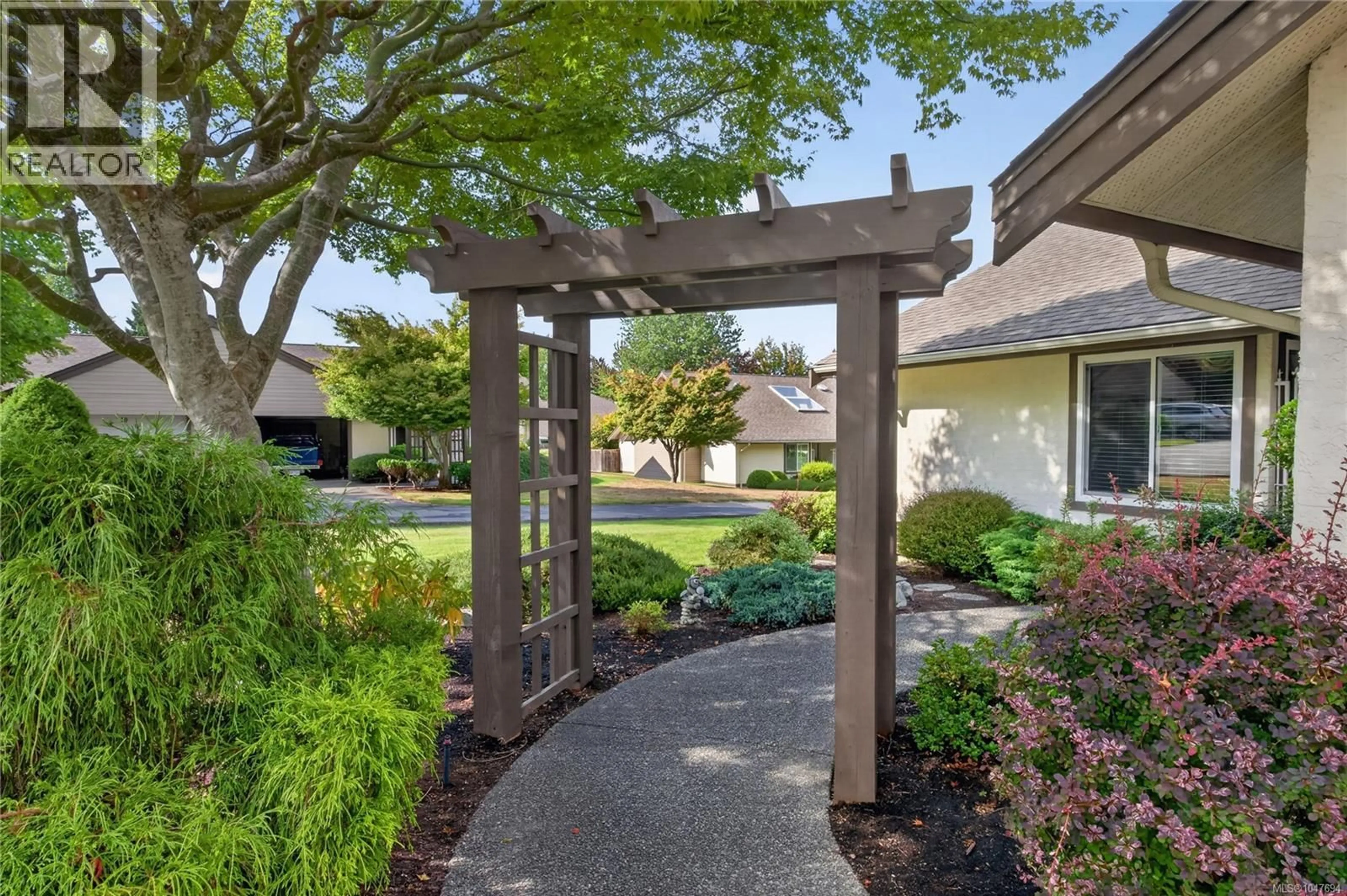 Unknown for 1 - 885 BERWICK ROAD SOUTH, Qualicum Beach British Columbia V9K1N7