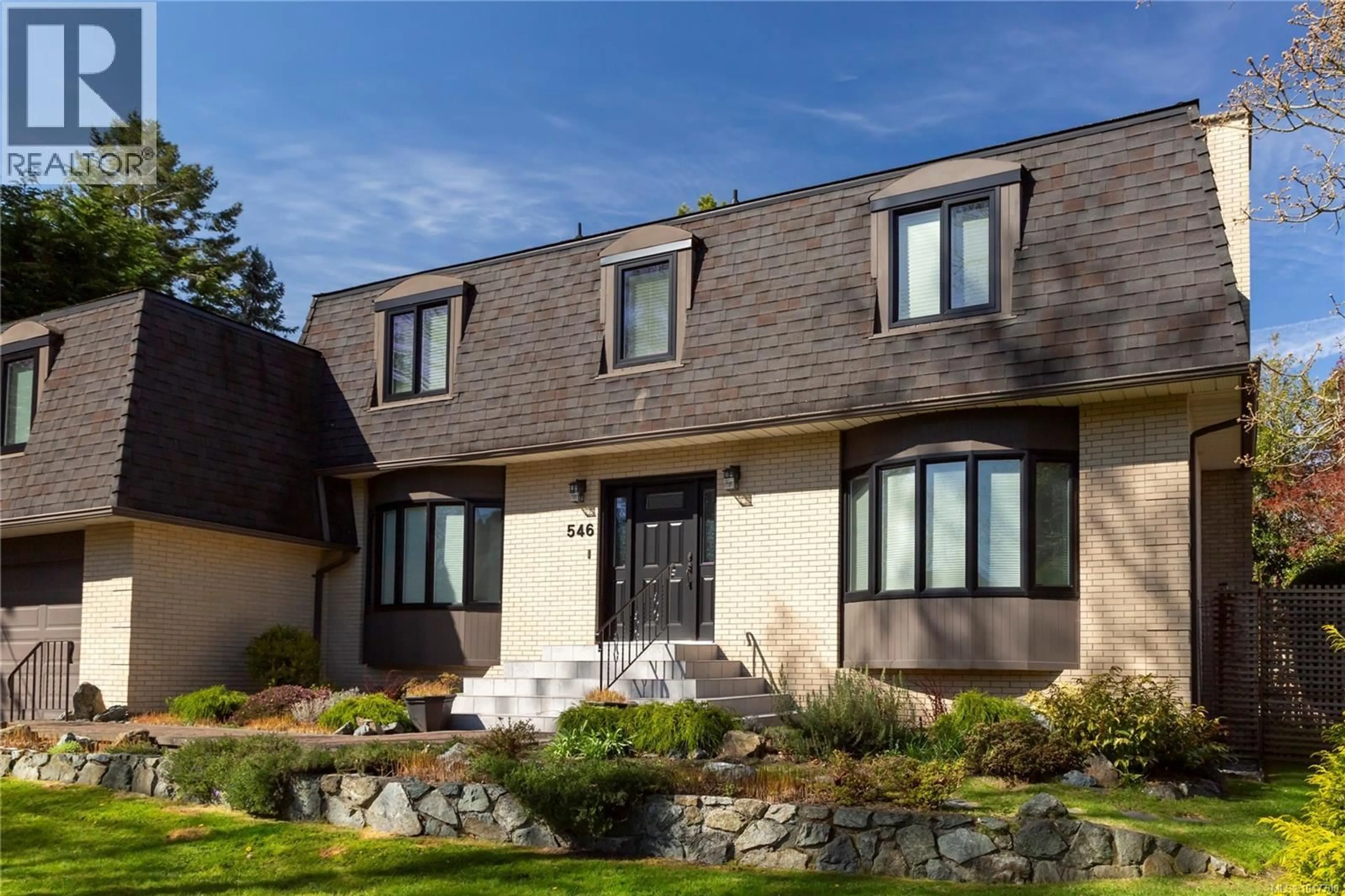 Home with brick exterior material, street for 546 ST. CHARLES STREET, Victoria British Columbia V8S3N7