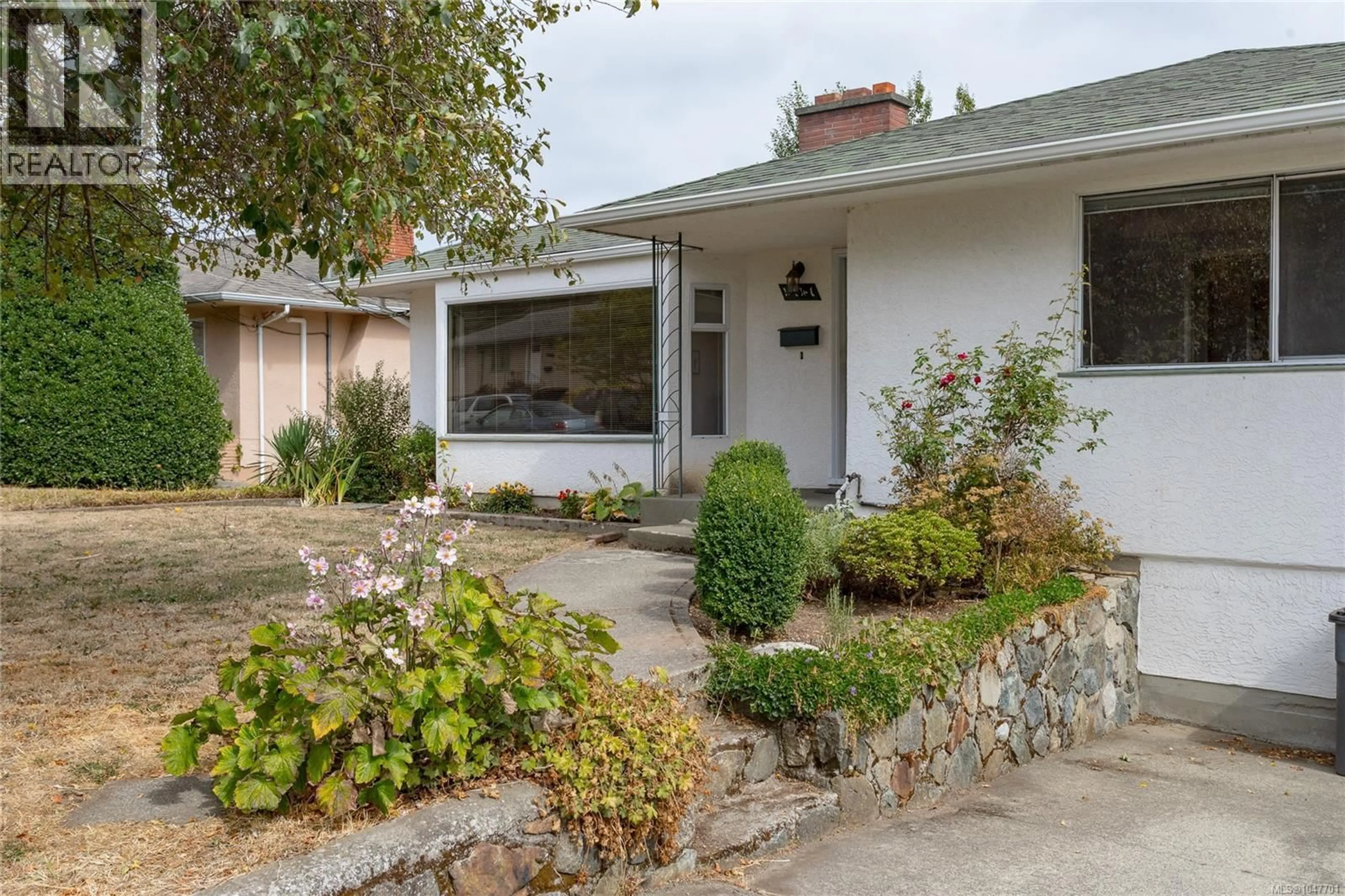 Unknown for 4141 HAWKES AVENUE, Saanich British Columbia V8Z3Y9