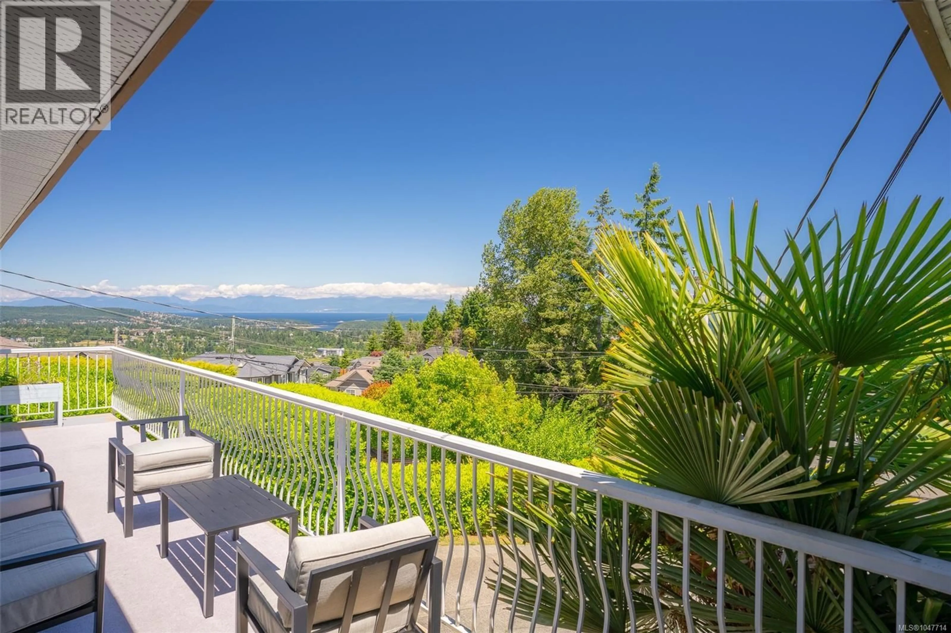 Patio, mountain view for 375 CARIBOO DRIVE, Nanaimo British Columbia V9R6A4