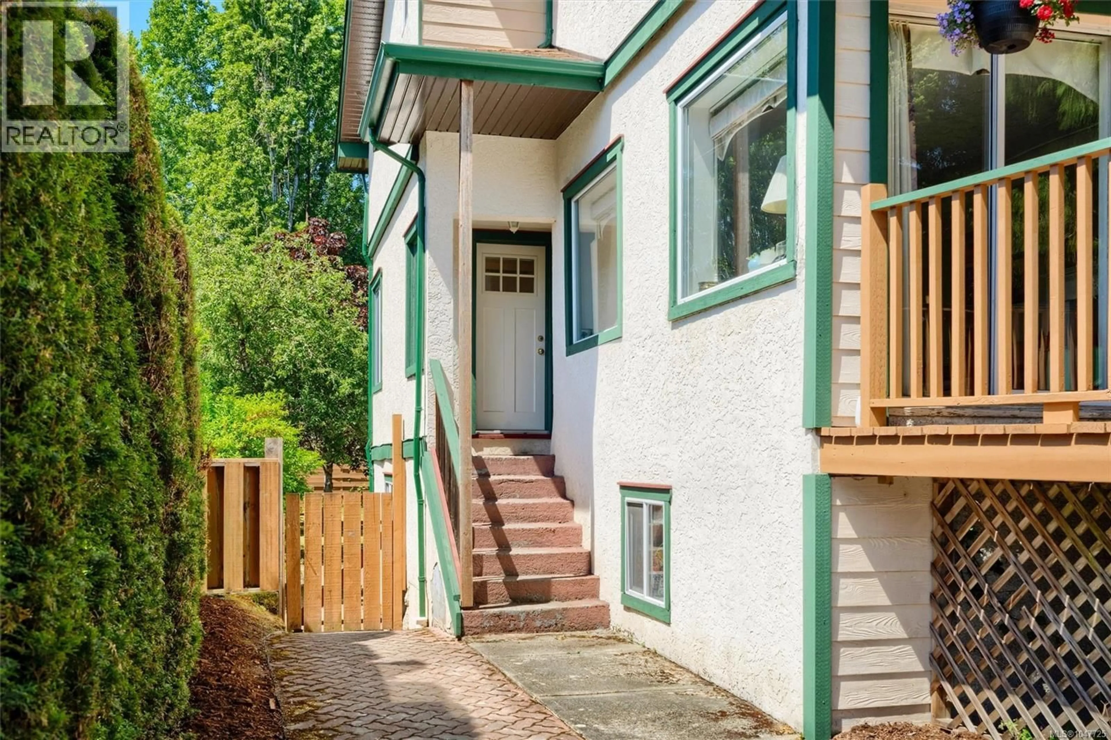 Patio, street for 9220 EAST SAANICH ROAD, North Saanich British Columbia V8L1H7