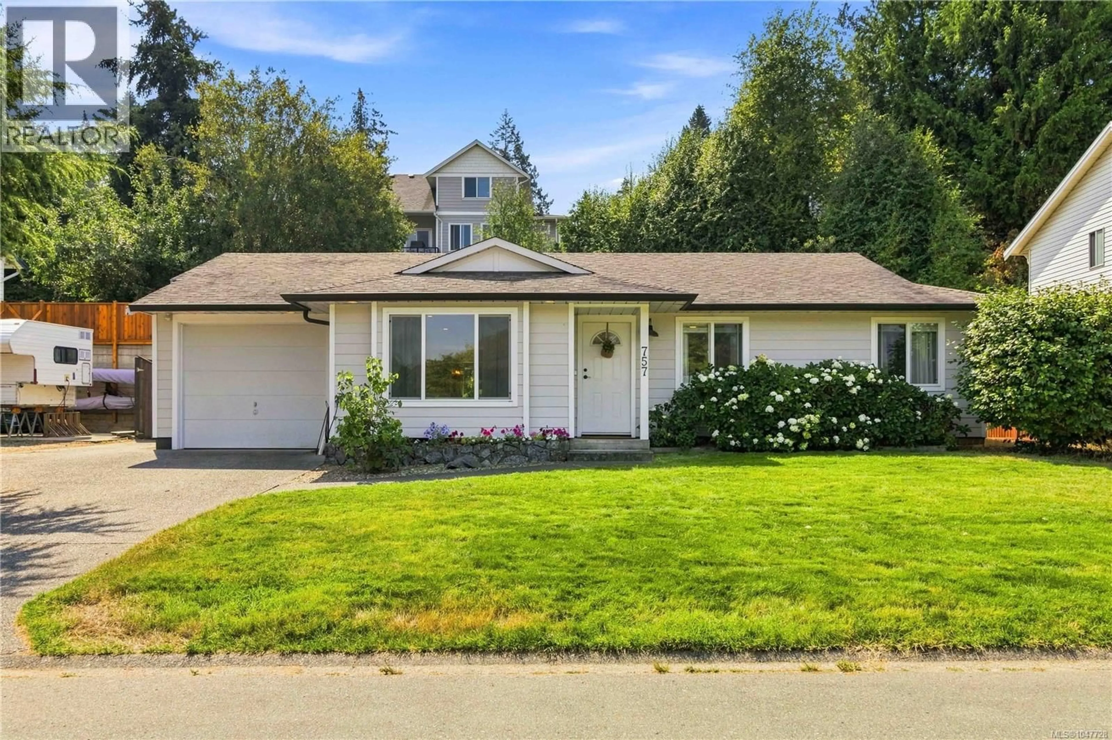 Home with vinyl exterior material, street for 757 CECIL BLOGG DRIVE, Colwood British Columbia V9B5N7