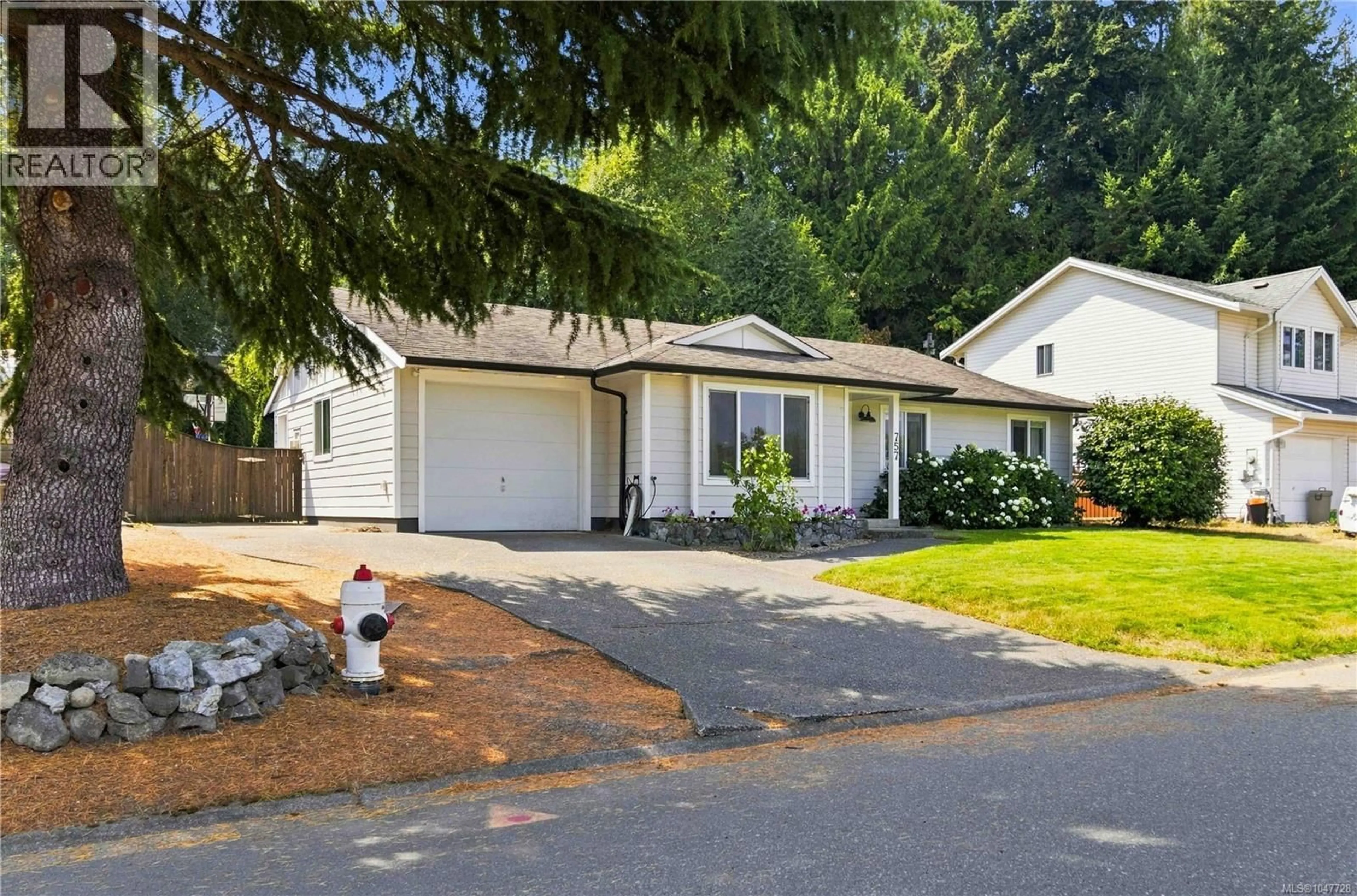 Home with vinyl exterior material, street for 757 CECIL BLOGG DRIVE, Colwood British Columbia V9B5N7