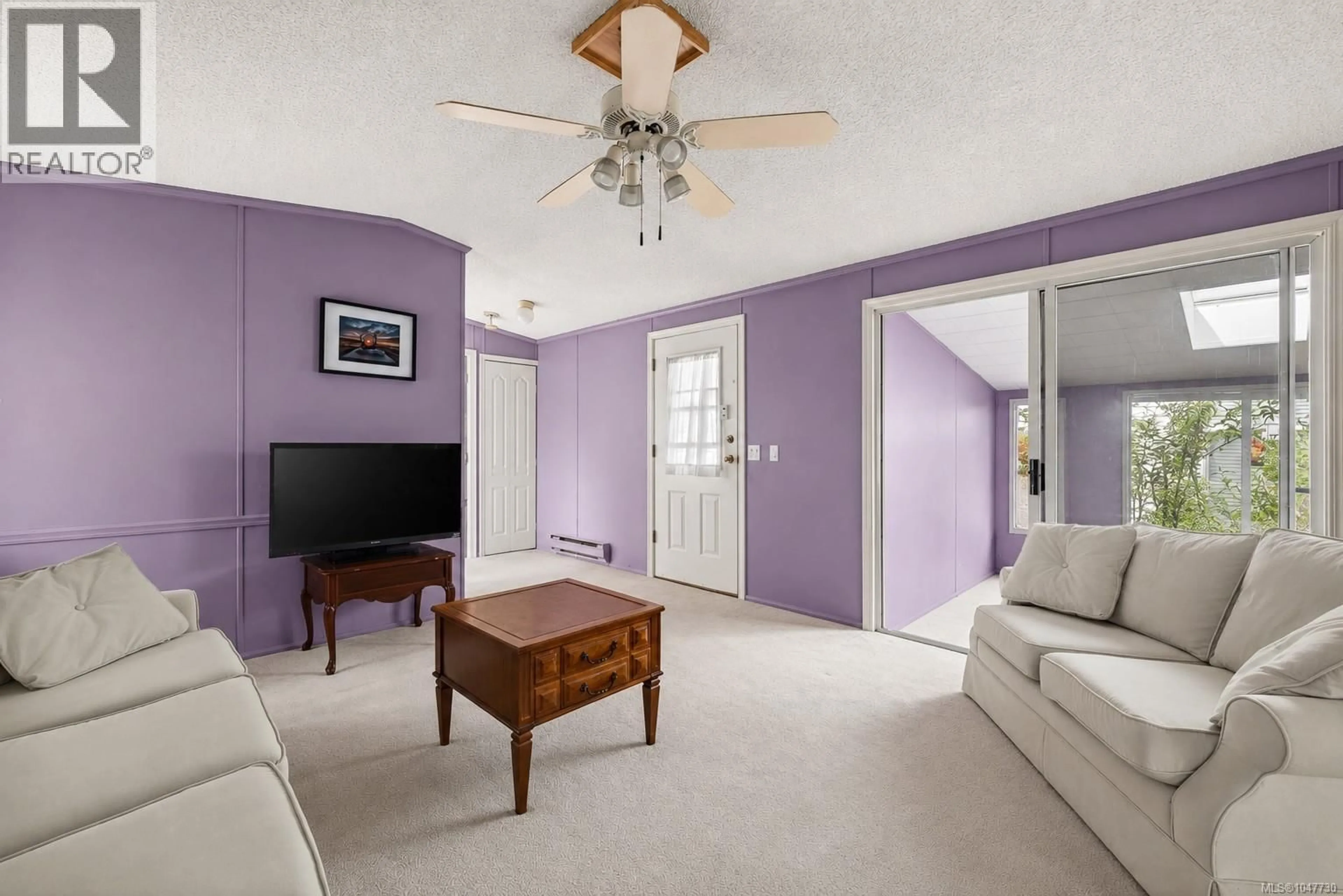 Living room with furniture, unknown for 88 - 7583 CENTRAL SAANICH ROAD, Central Saanich British Columbia V8M2B6