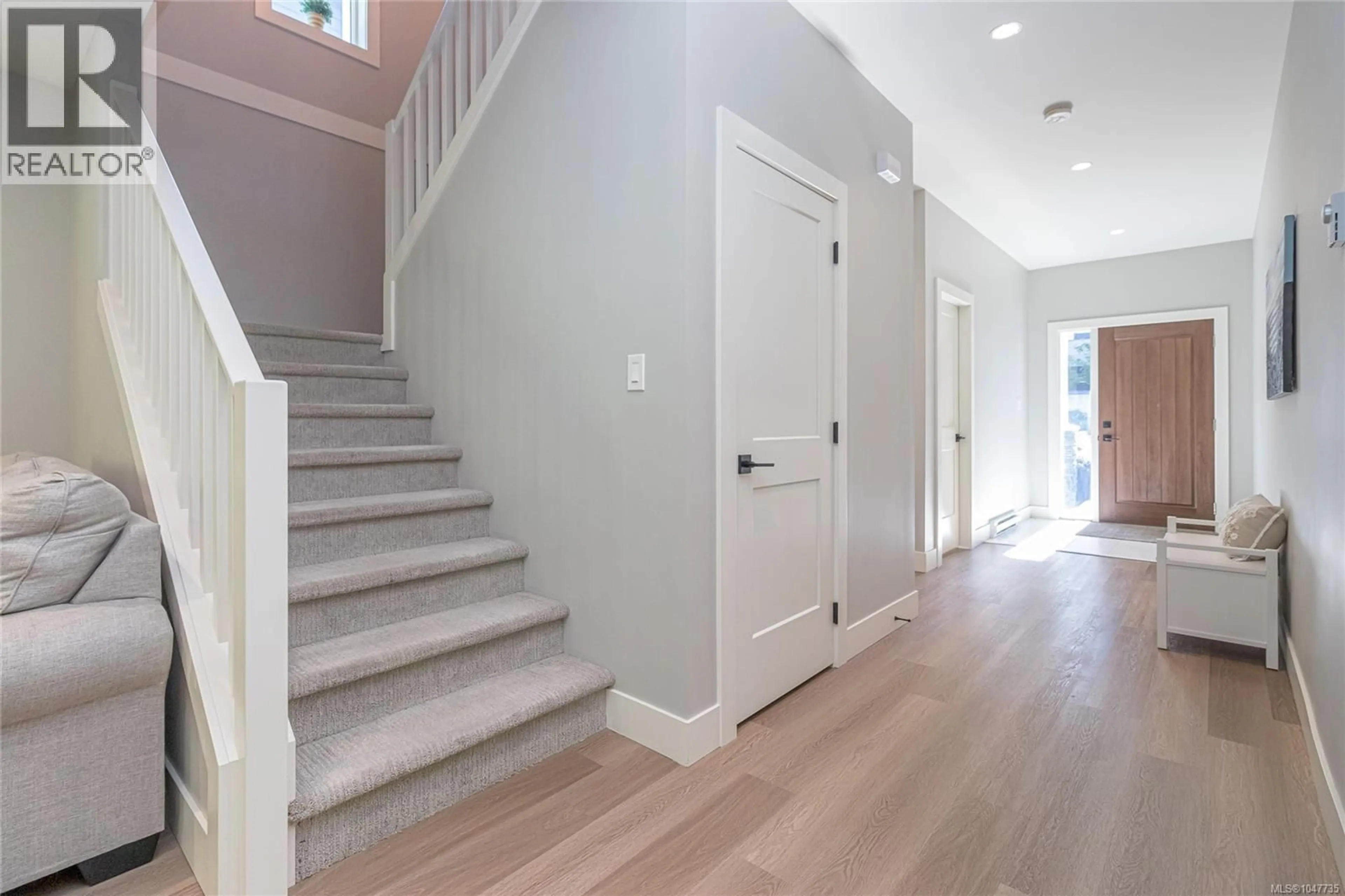 Indoor entryway for 2121 TRIANGLE TRAIL, Langford British Columbia V9C0R2