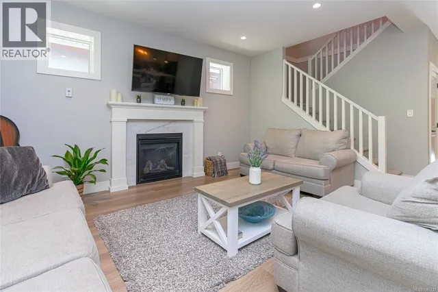 2121 TRIANGLE TRAIL, Langford 5