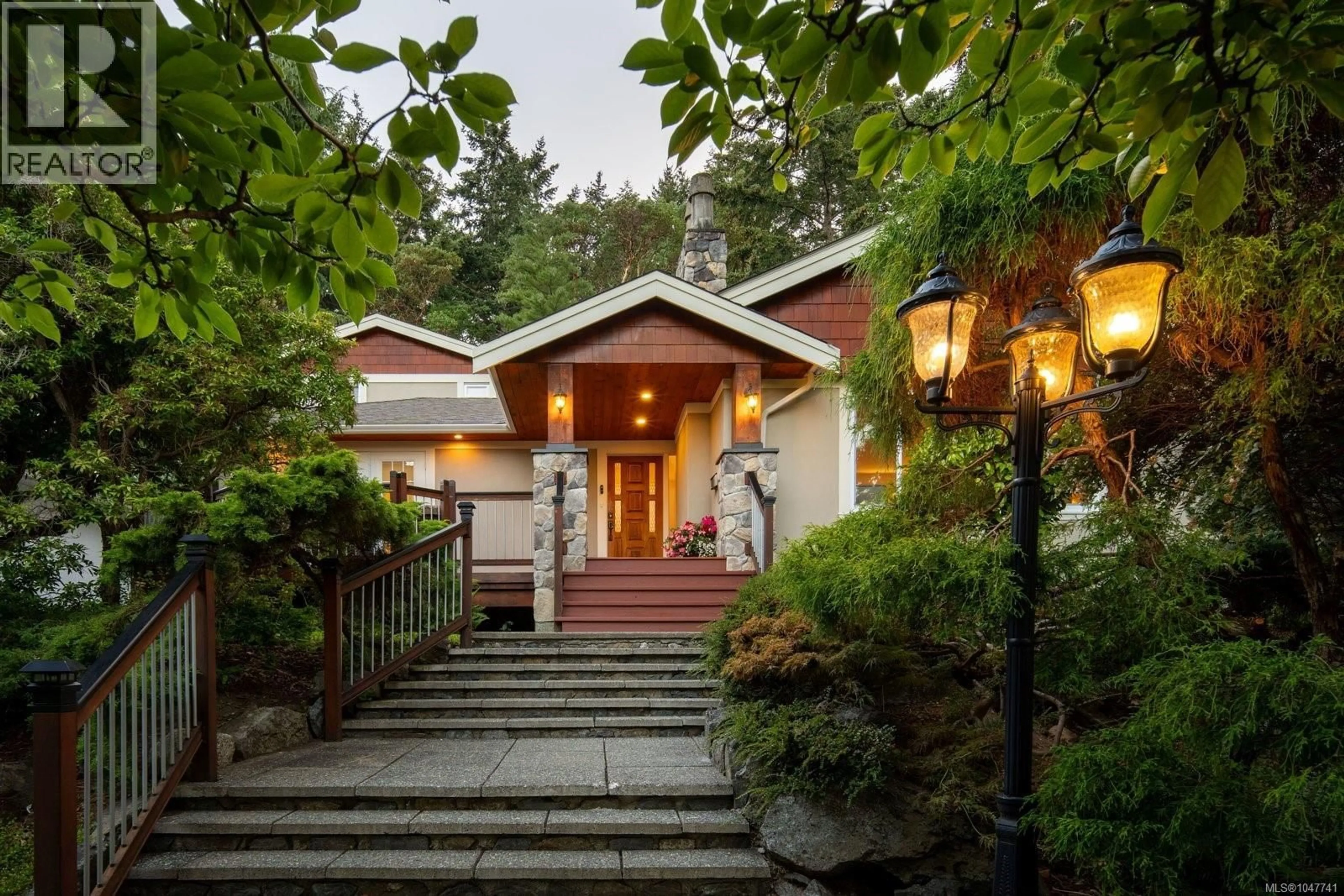 Unknown for 2229 ARBUTUS ROAD EAST, Saanich British Columbia V8N1V2