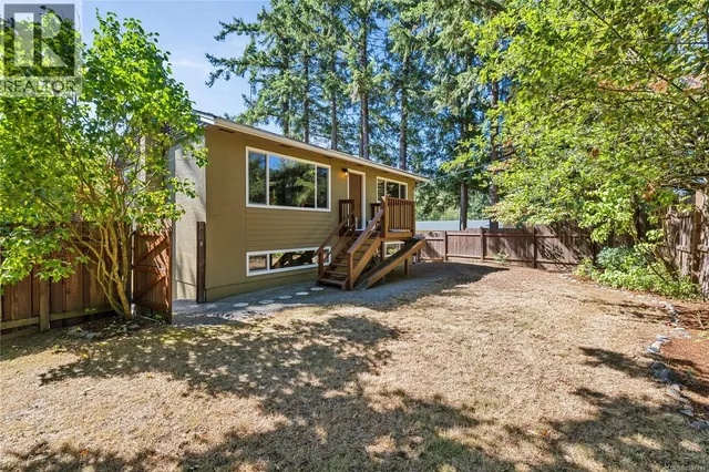 2301 JINGLE POT ROAD, Nanaimo 3