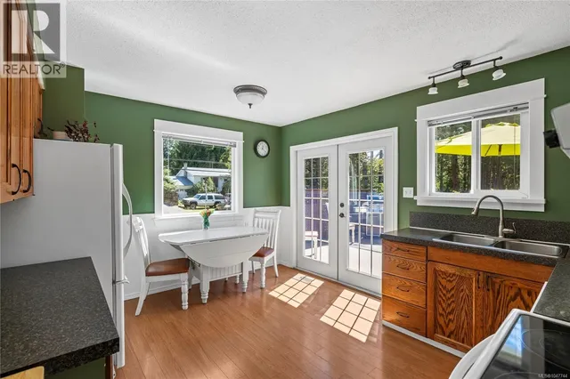 2301 JINGLE POT ROAD, Nanaimo 5
