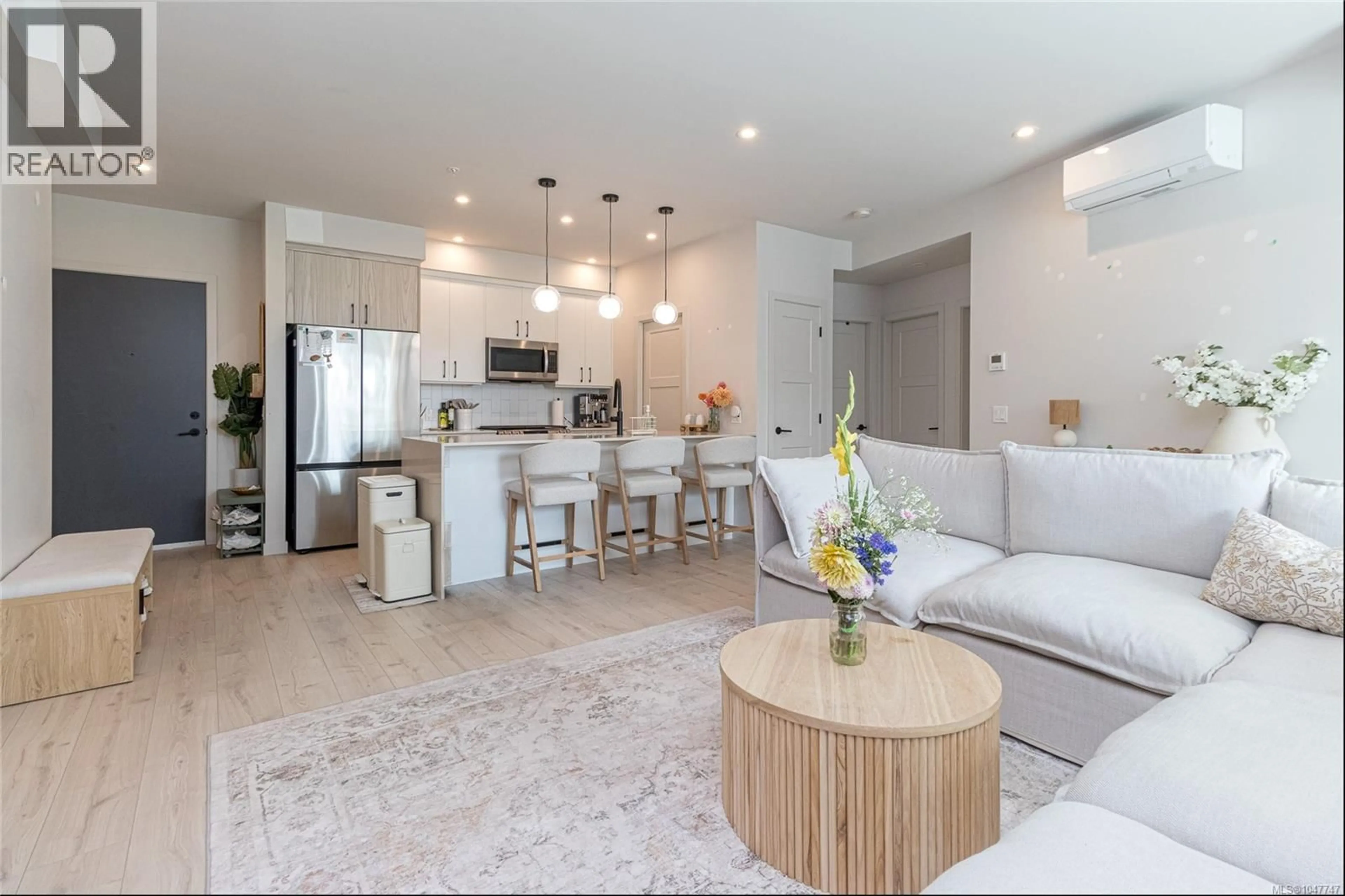 Open concept kitchen, unknown for 401 - 958 PHAROAH MEWS, Langford British Columbia V9B7A1