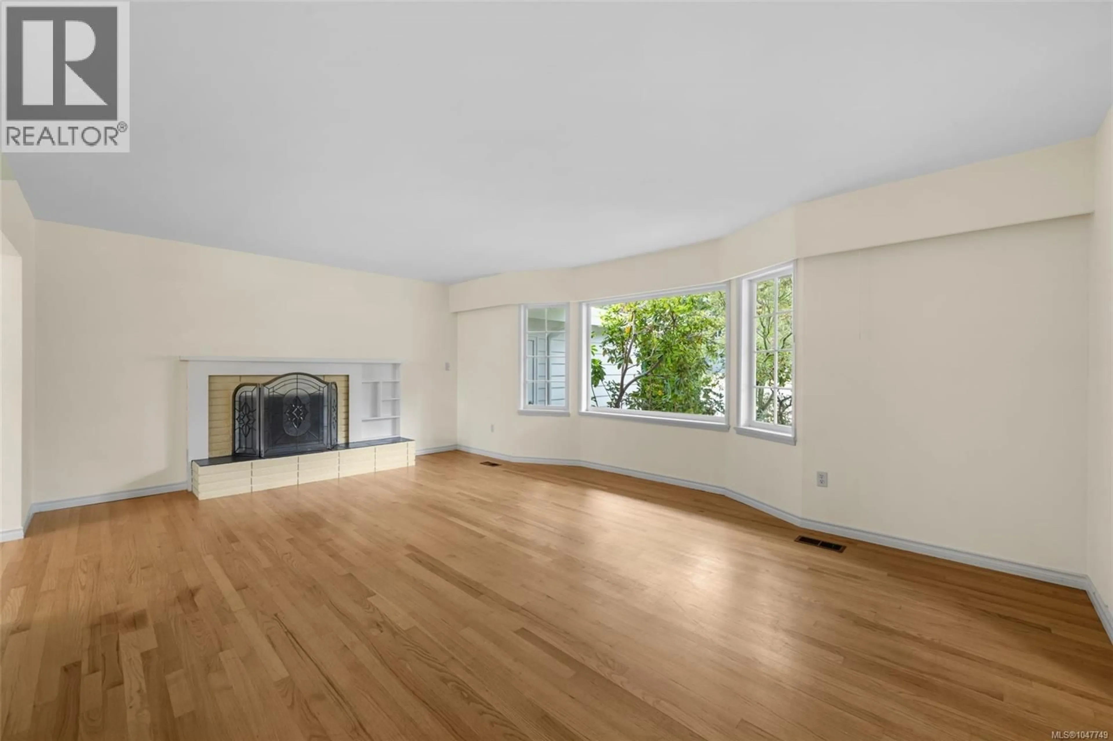 A pic of a room for 3558 REDWOOD AVENUE, Oak Bay British Columbia V8P4Z7