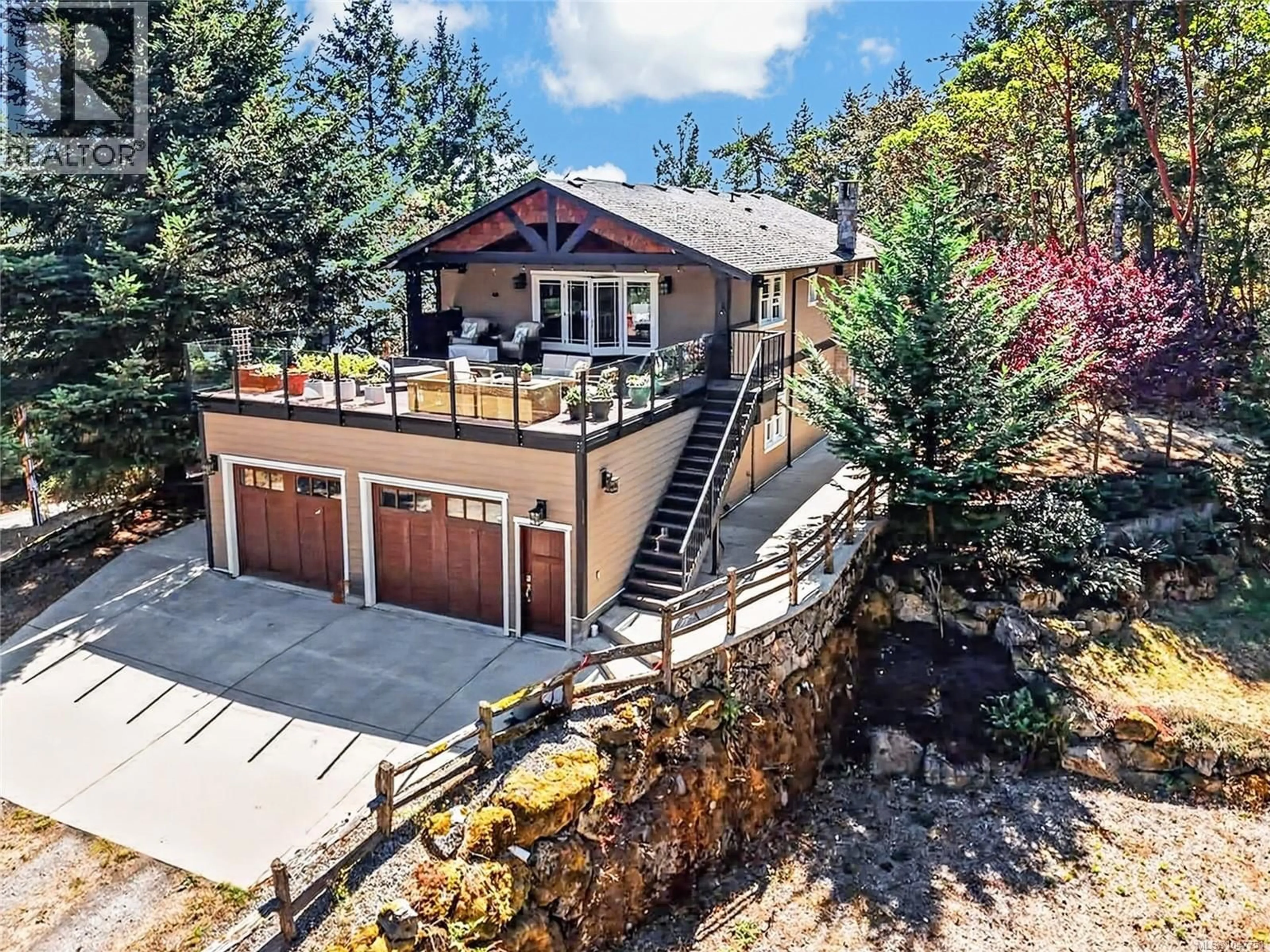 A pic from outside/outdoor area/front of a property/back of a property/a pic from drone, unknown for 3144 MUNN ROAD, Highlands British Columbia V9E1C8