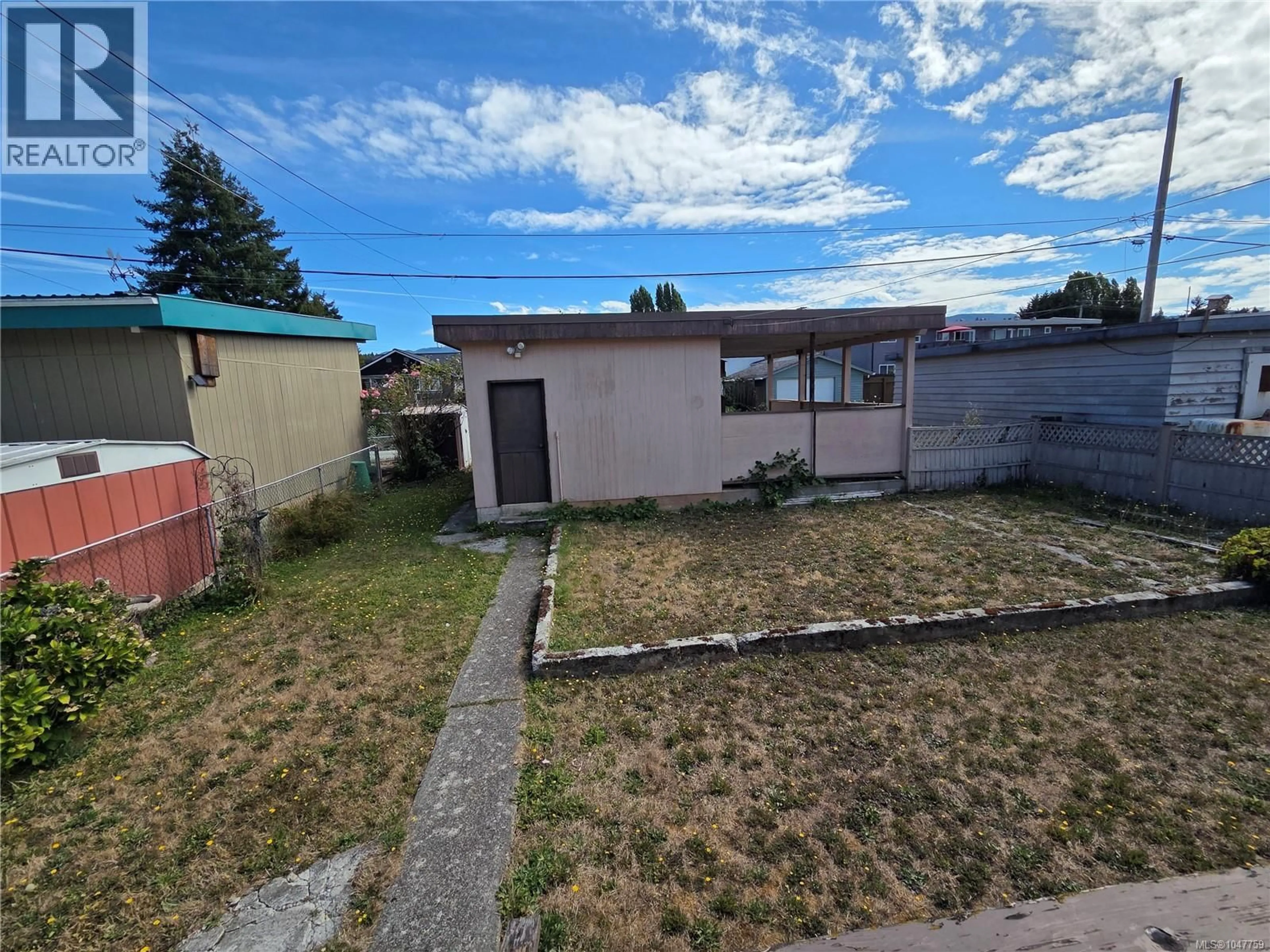 A pic from outside/outdoor area/front of a property/back of a property/a pic from drone, street for 3933 10TH AVENUE, Port Alberni British Columbia V9Y4X1