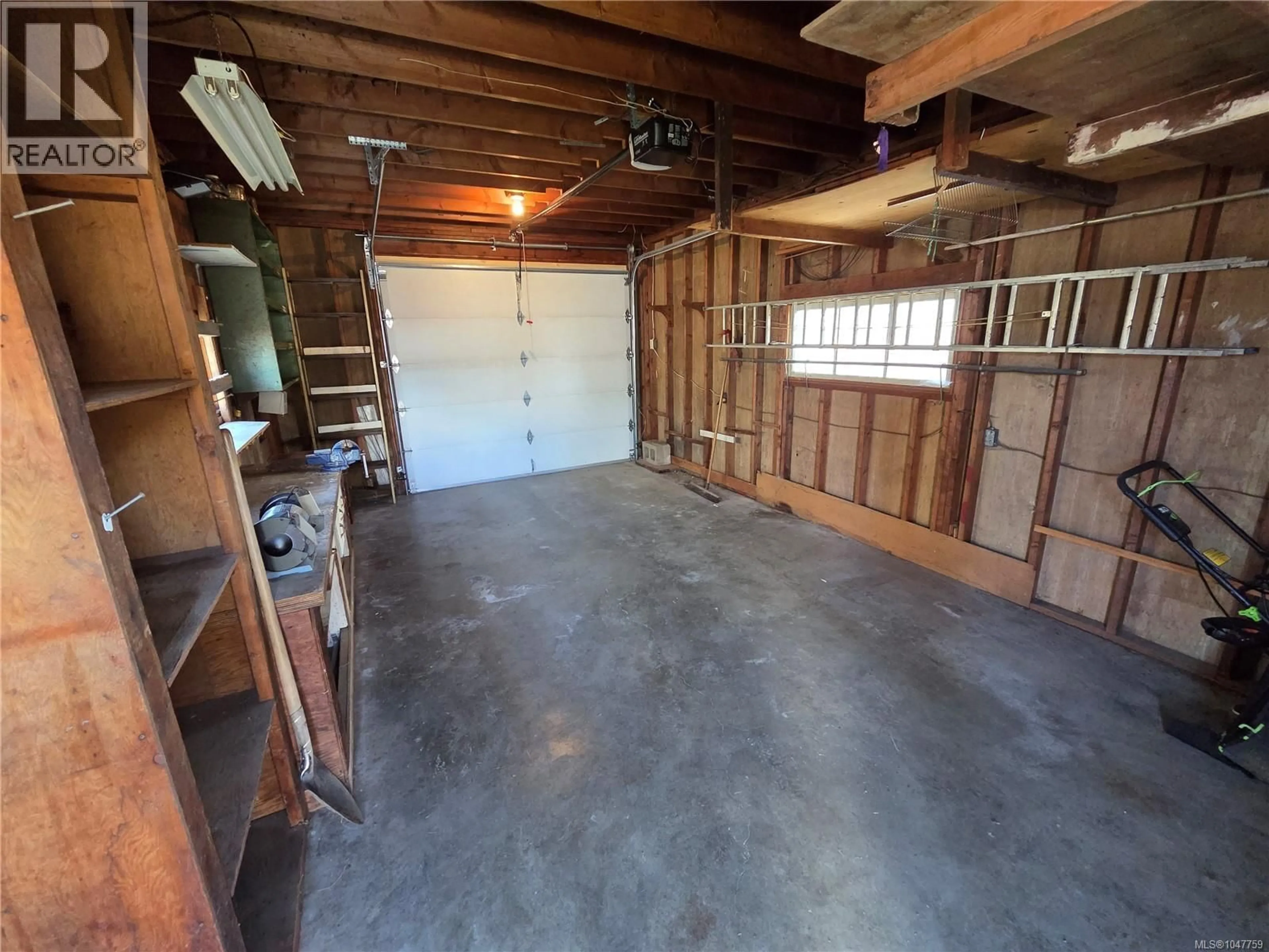 Indoor garage for 3933 10TH AVENUE, Port Alberni British Columbia V9Y4X1