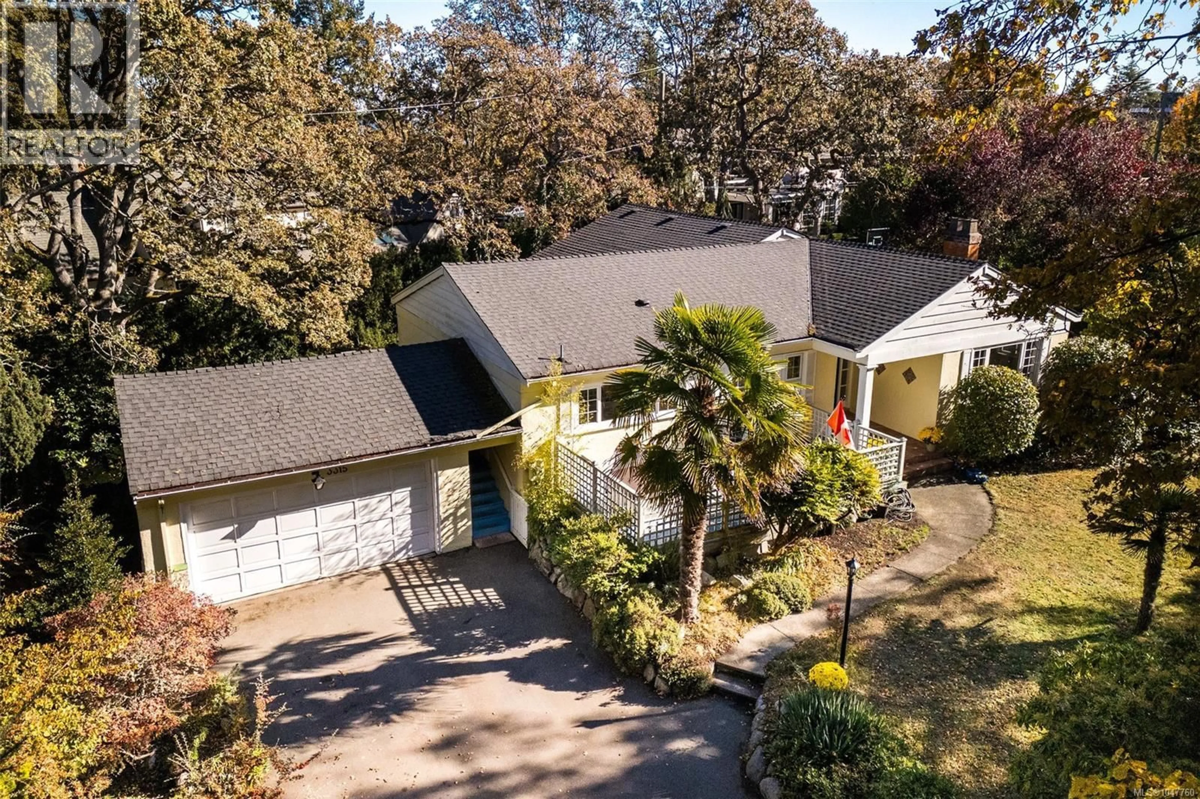 A pic from outside/outdoor area/front of a property/back of a property/a pic from drone, street for 3315 RIPON ROAD, Oak Bay British Columbia V8R6G6