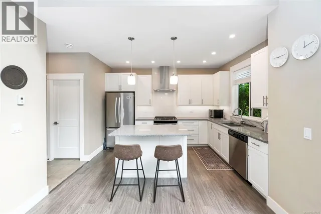 2466 BLAIRGOWRIE ROAD, Mill Bay 5